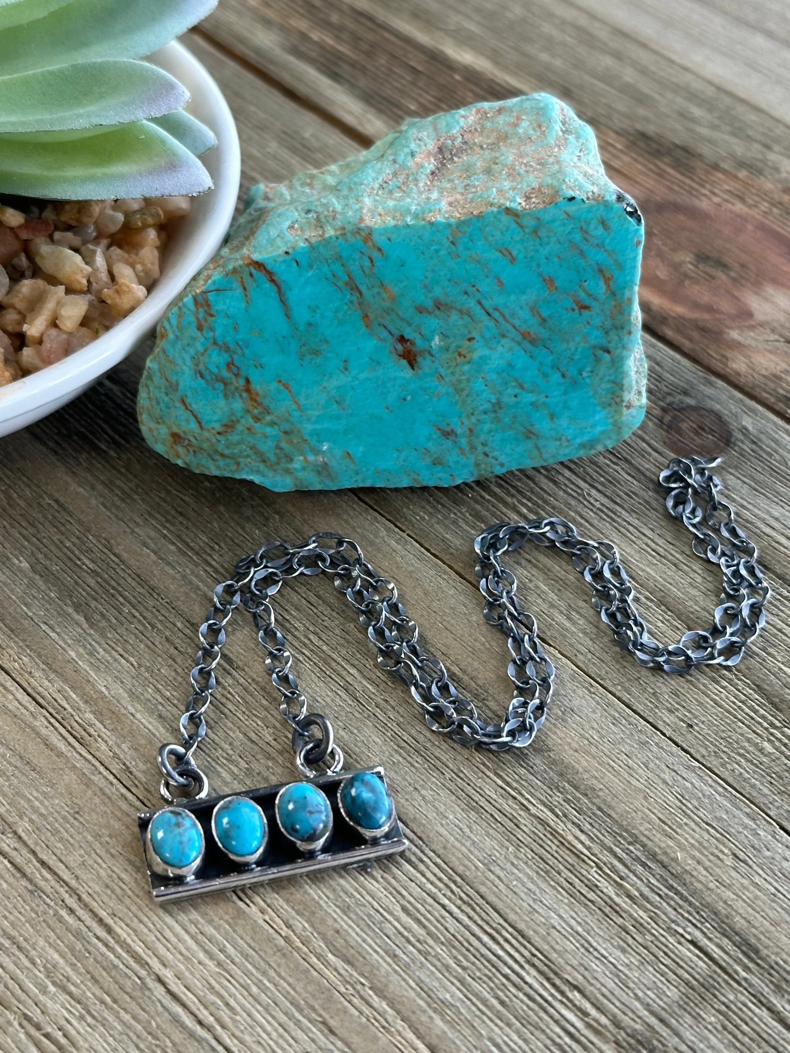17" Turquoise Fixed Pendent Necklace (Blue)