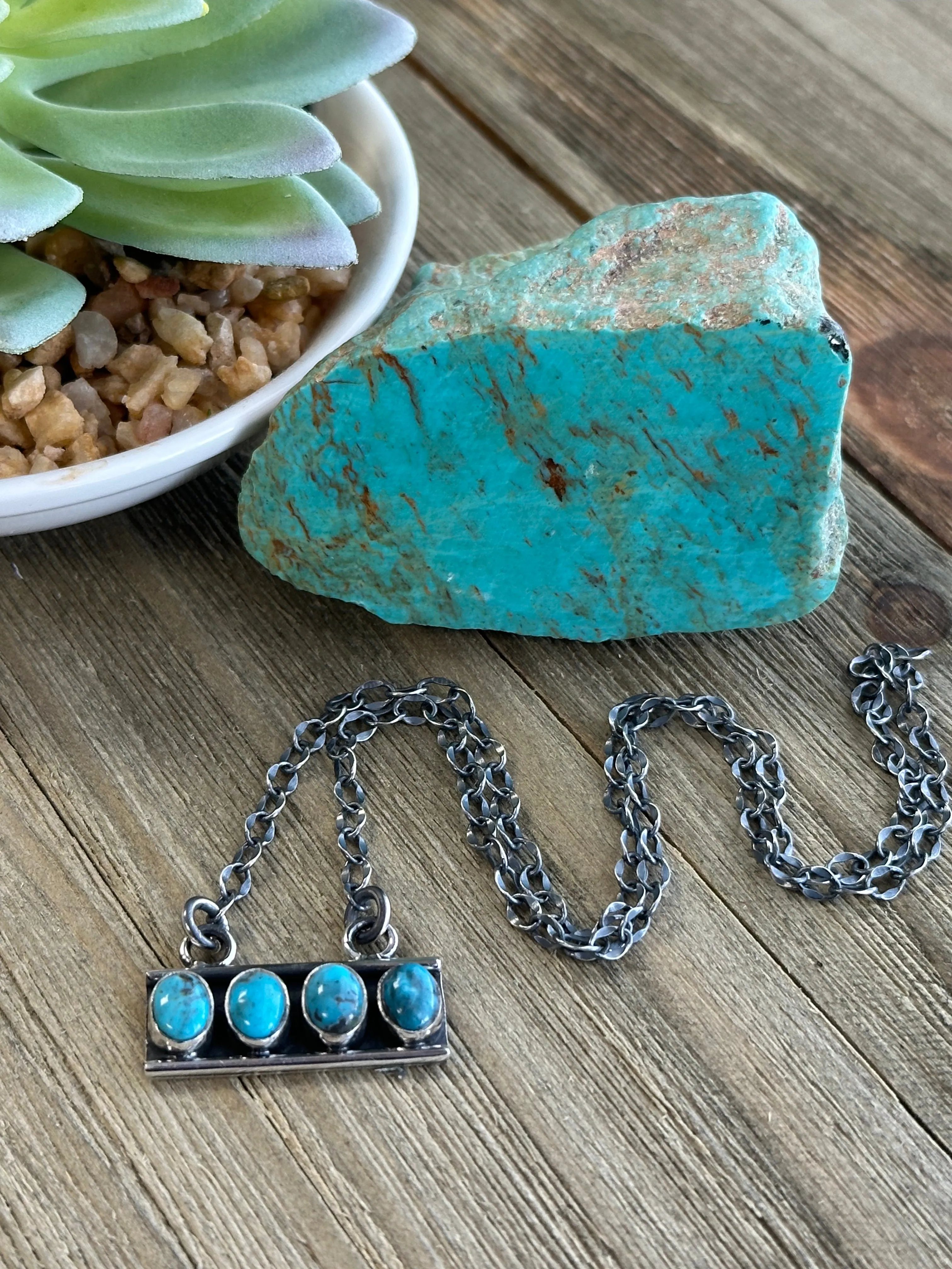 17" Turquoise Fixed Pendent Necklace (Blue)