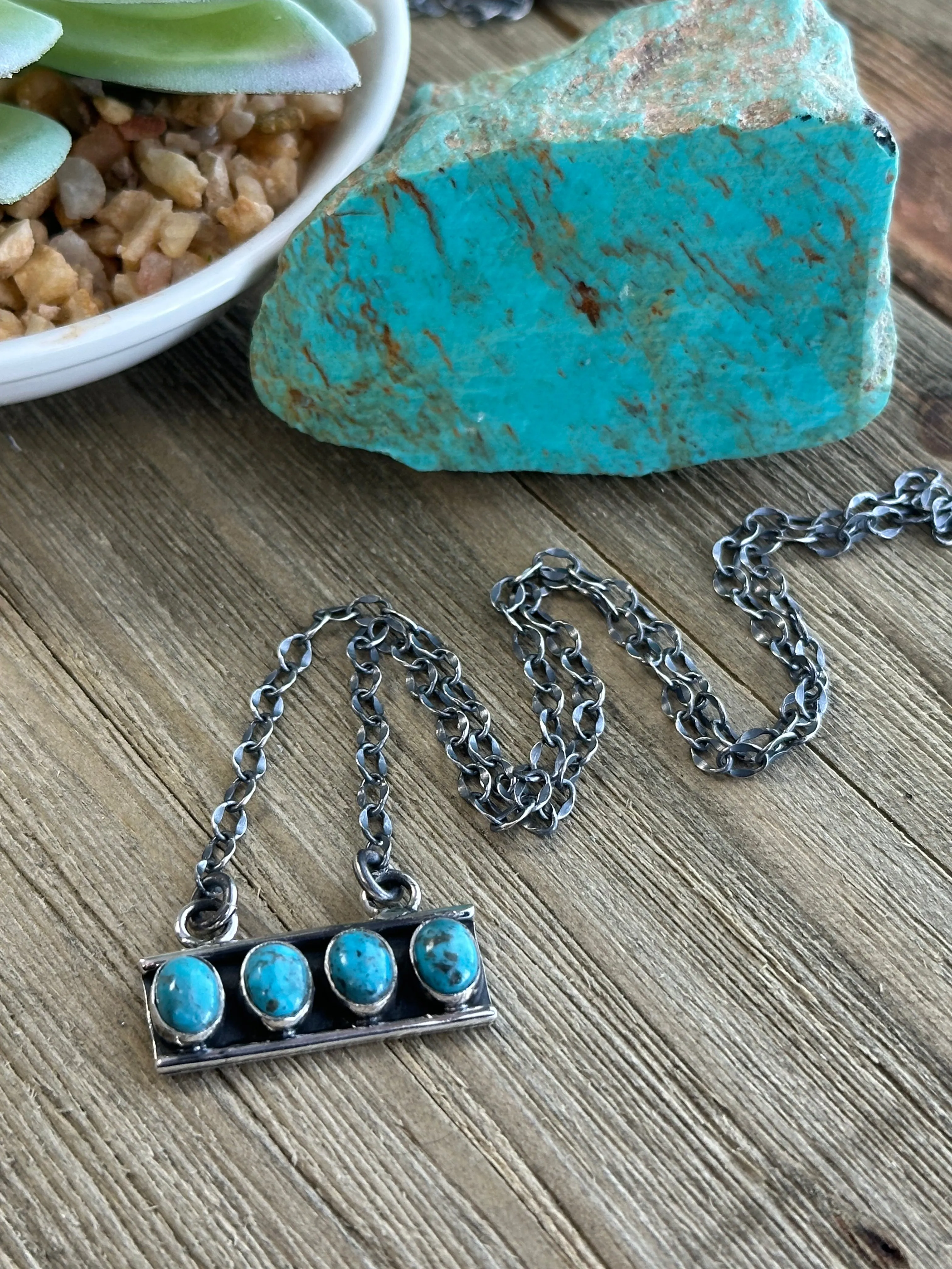 17" Turquoise Fixed Pendent Necklace (Blue)
