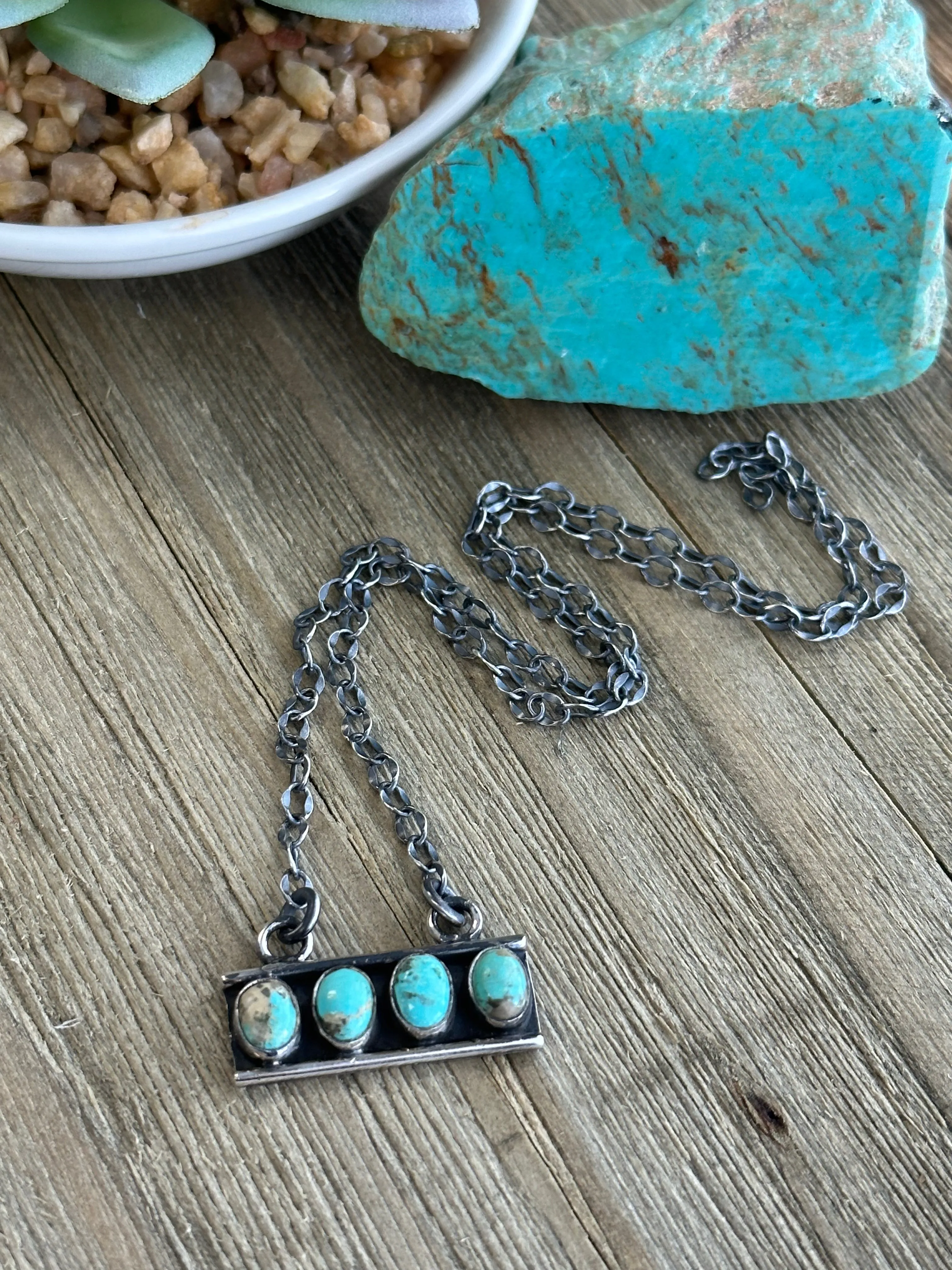 17" Turquoise Fixed Pendent Necklace (Green)