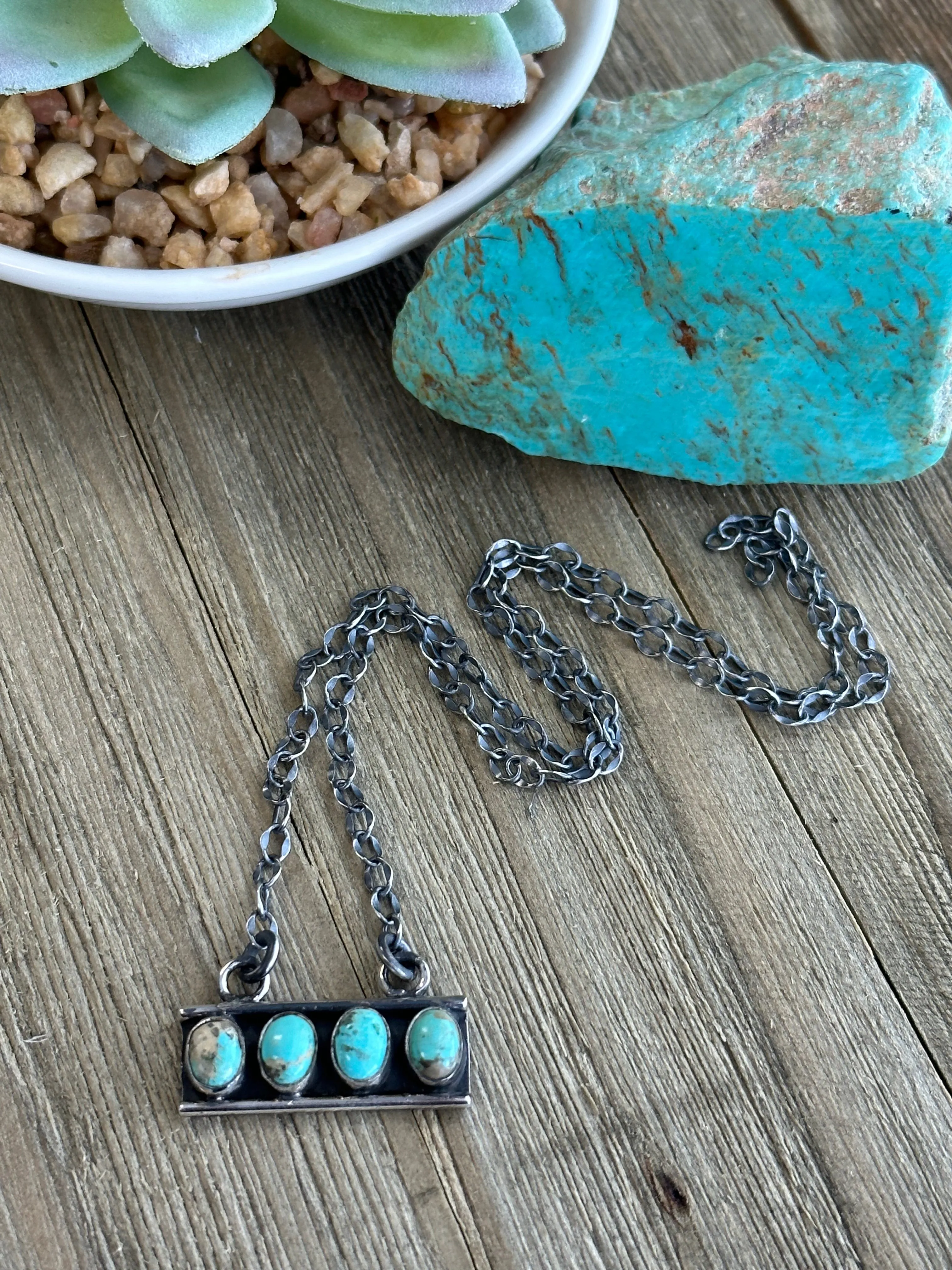 17" Turquoise Fixed Pendent Necklace (Green)