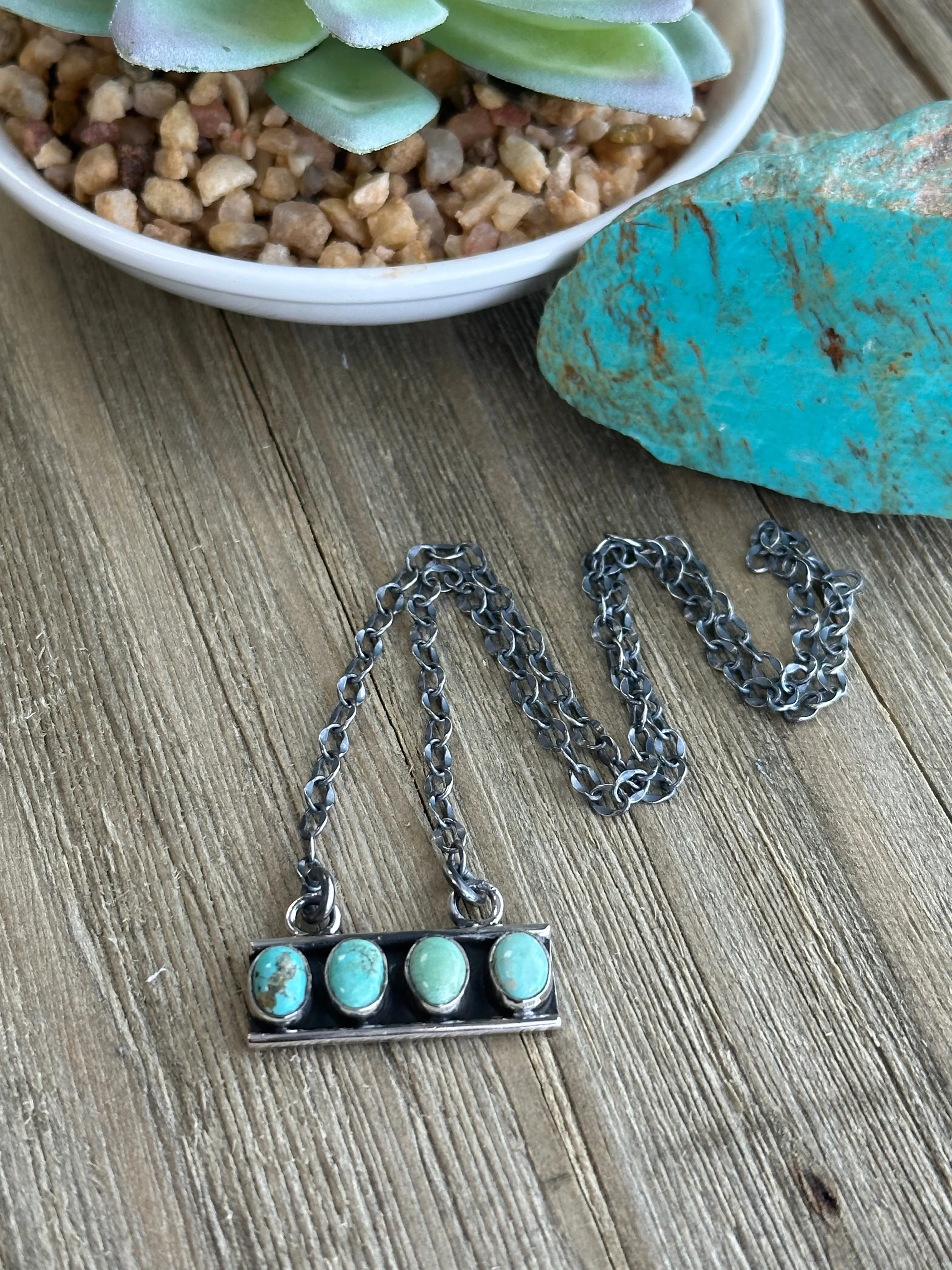 17" Turquoise Fixed Pendent Necklace (Green)