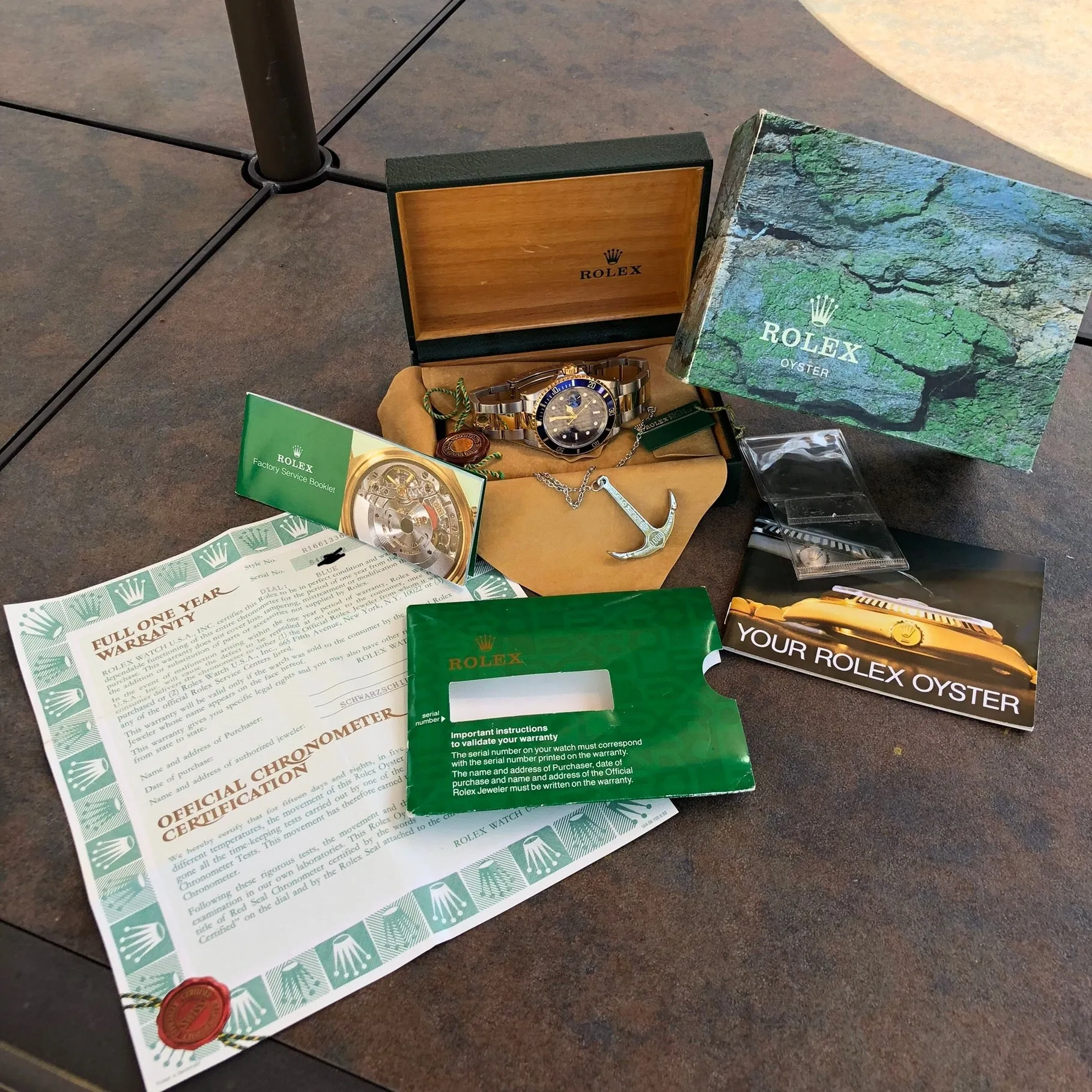 1993 Rolex Submariner 16613 Two Tone Blue Steel 18K Gold Wristwatch Box & Papers