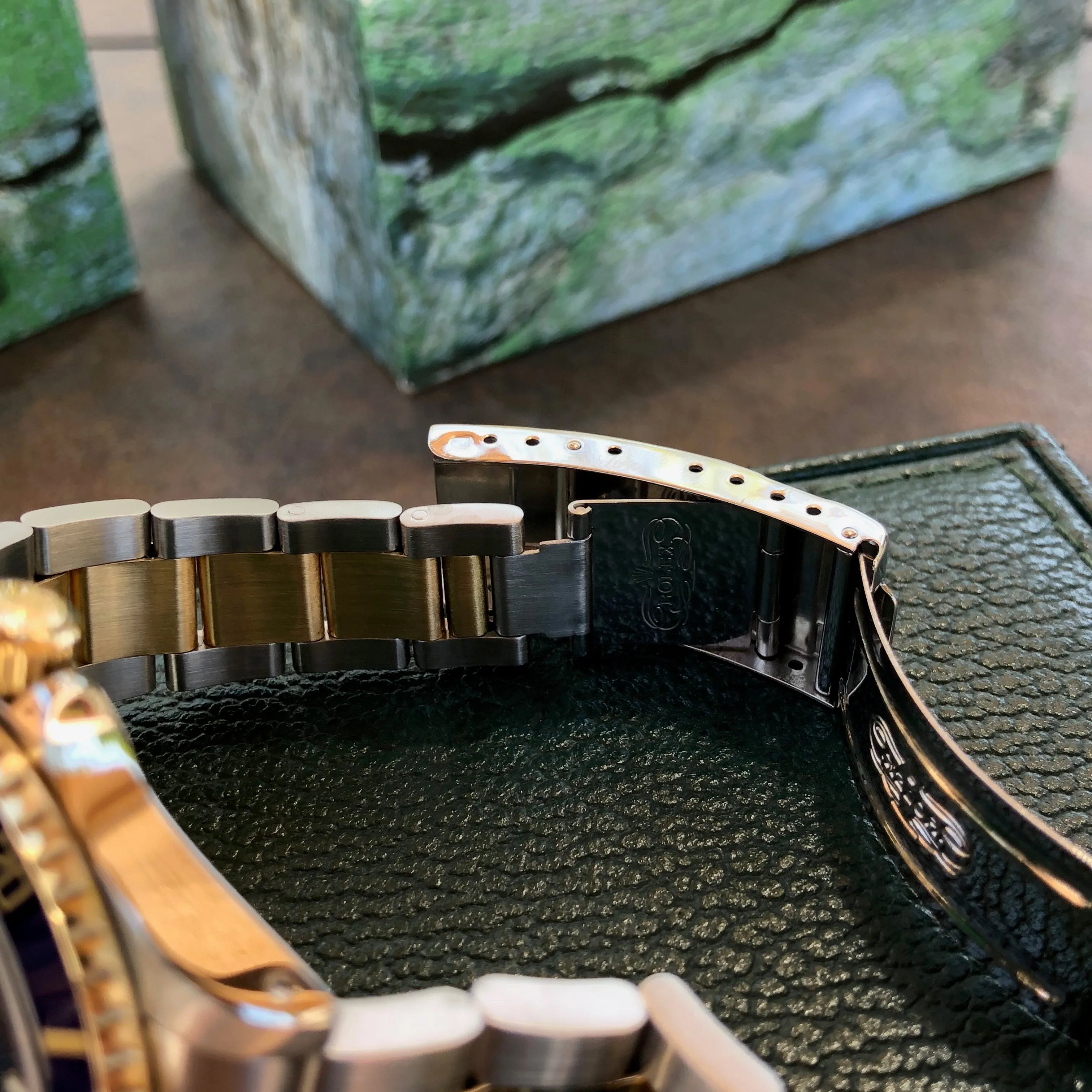 1993 Rolex Submariner 16613 Two Tone Blue Steel 18K Gold Wristwatch Box & Papers