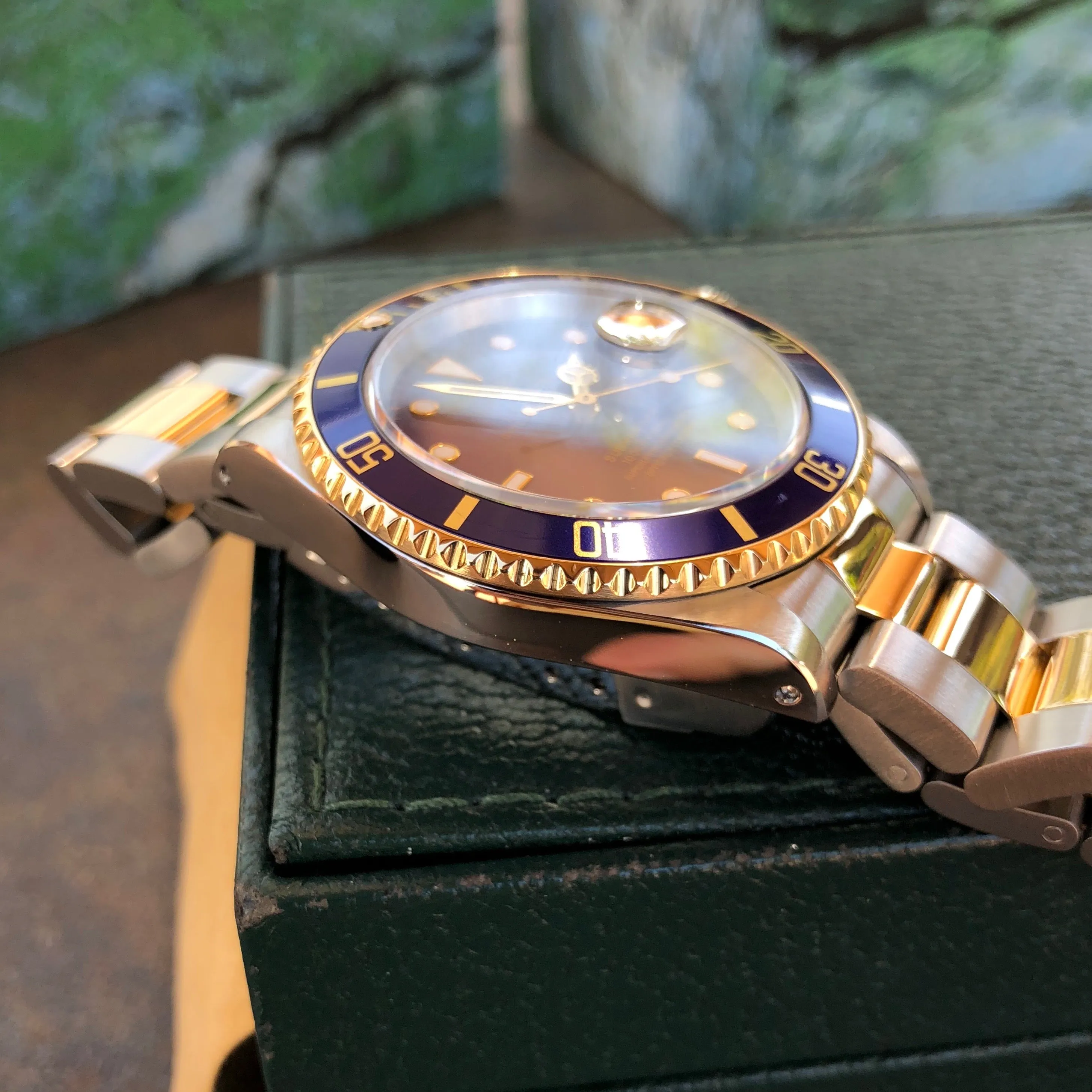 1993 Rolex Submariner 16613 Two Tone Blue Steel 18K Gold Wristwatch Box & Papers