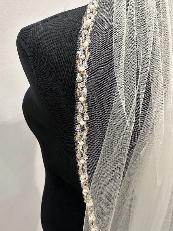 1st Class Bridal Size 36 x 120 3226 Blush Veil