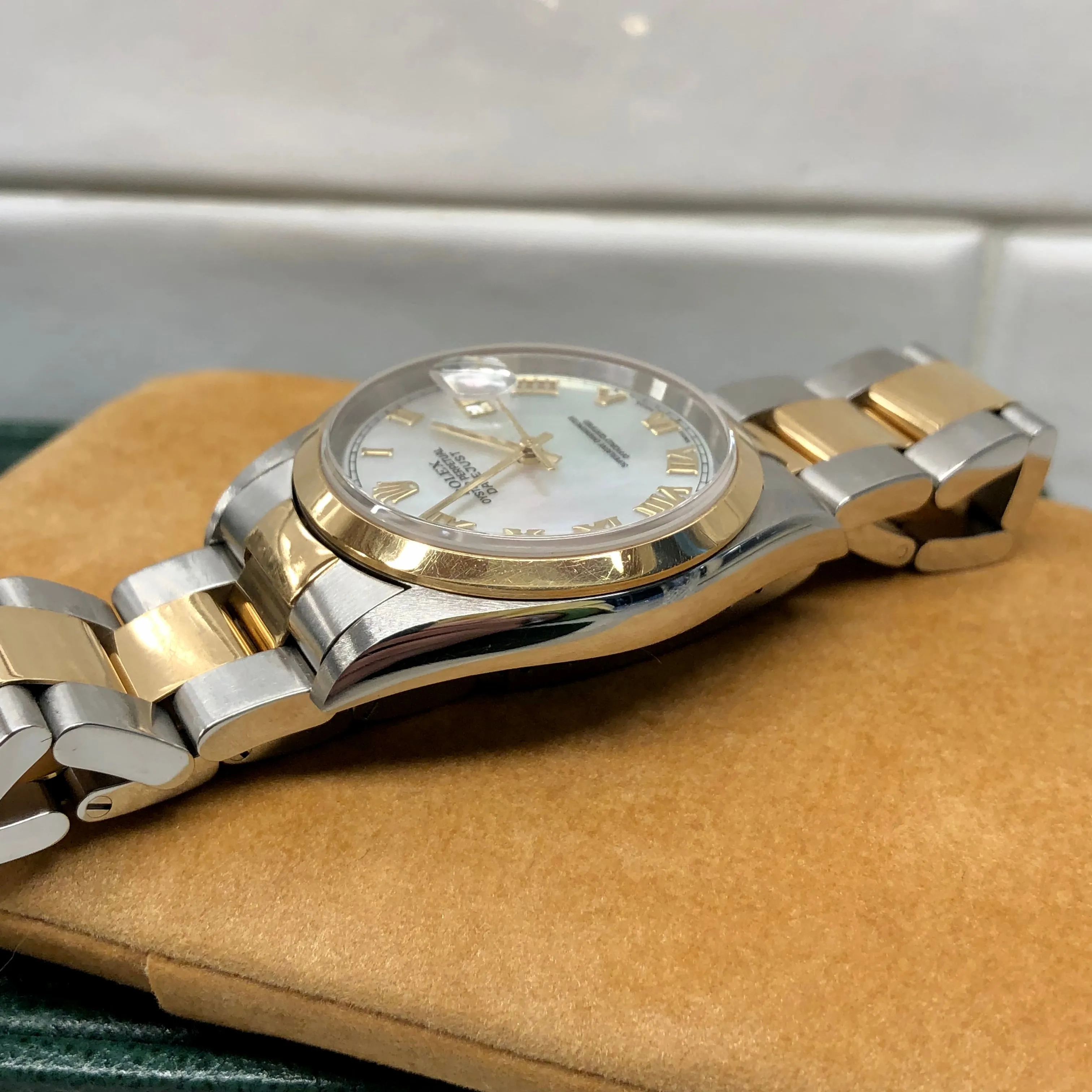 2000 Rolex Datejust 16203 Mother of Pearl Oyster Two Tone Wristwatch Box Papers