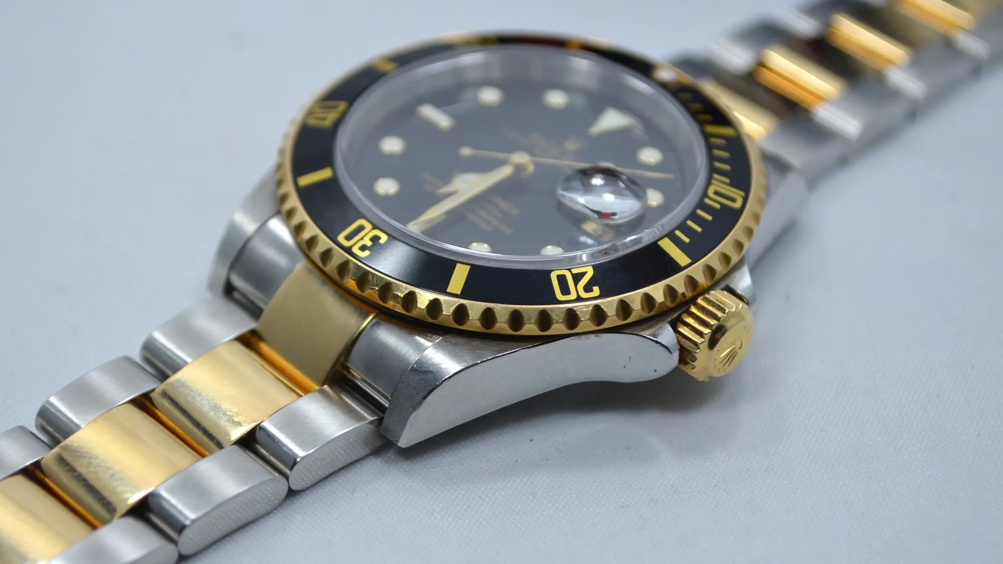 2005 Rolex Submariner 16613 Steel 18K Gold Black "D" Serial Box Papers Watch
