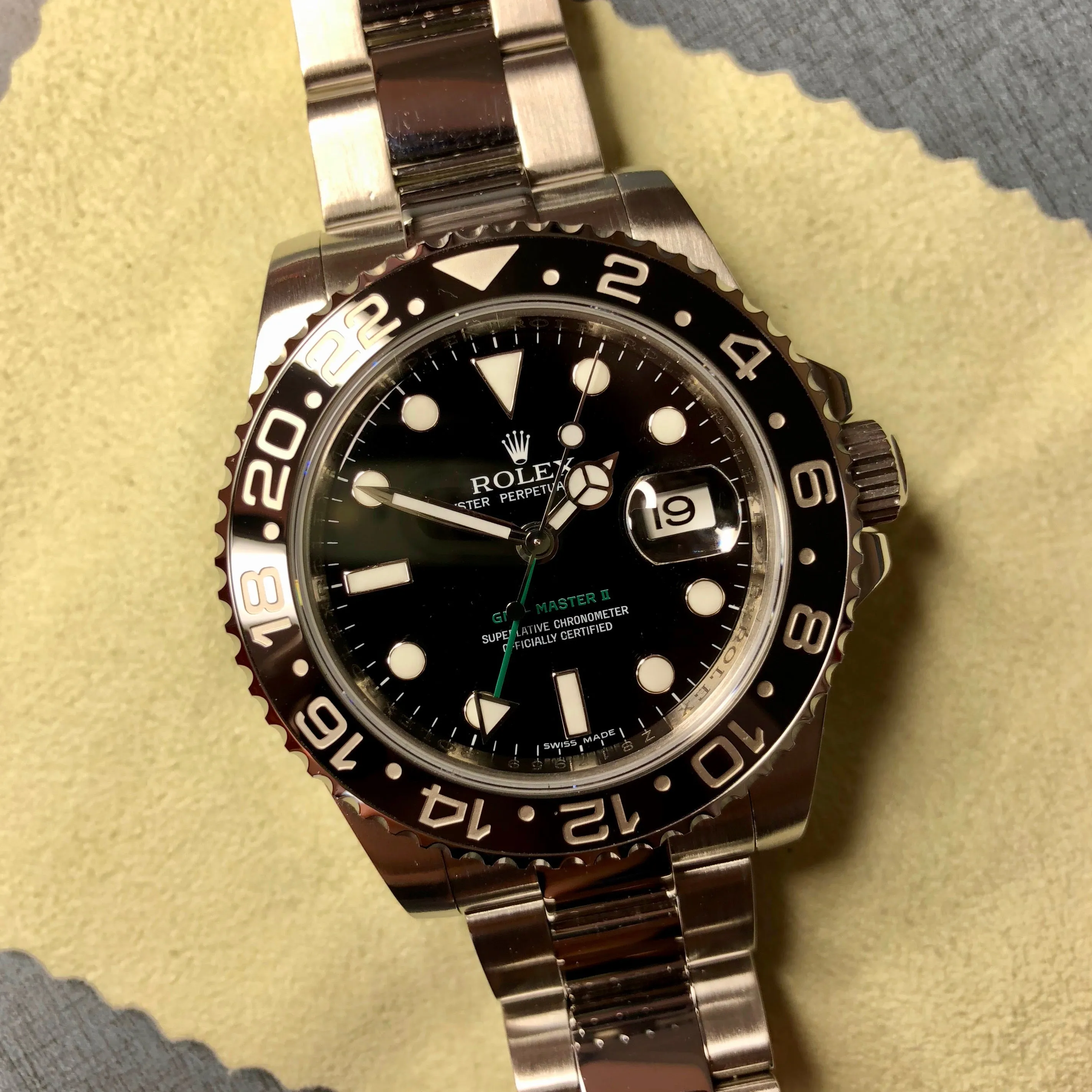 2006 Rolex GMT Master II 116710 Ceramic Steel Automatic Z Series Wristwatch