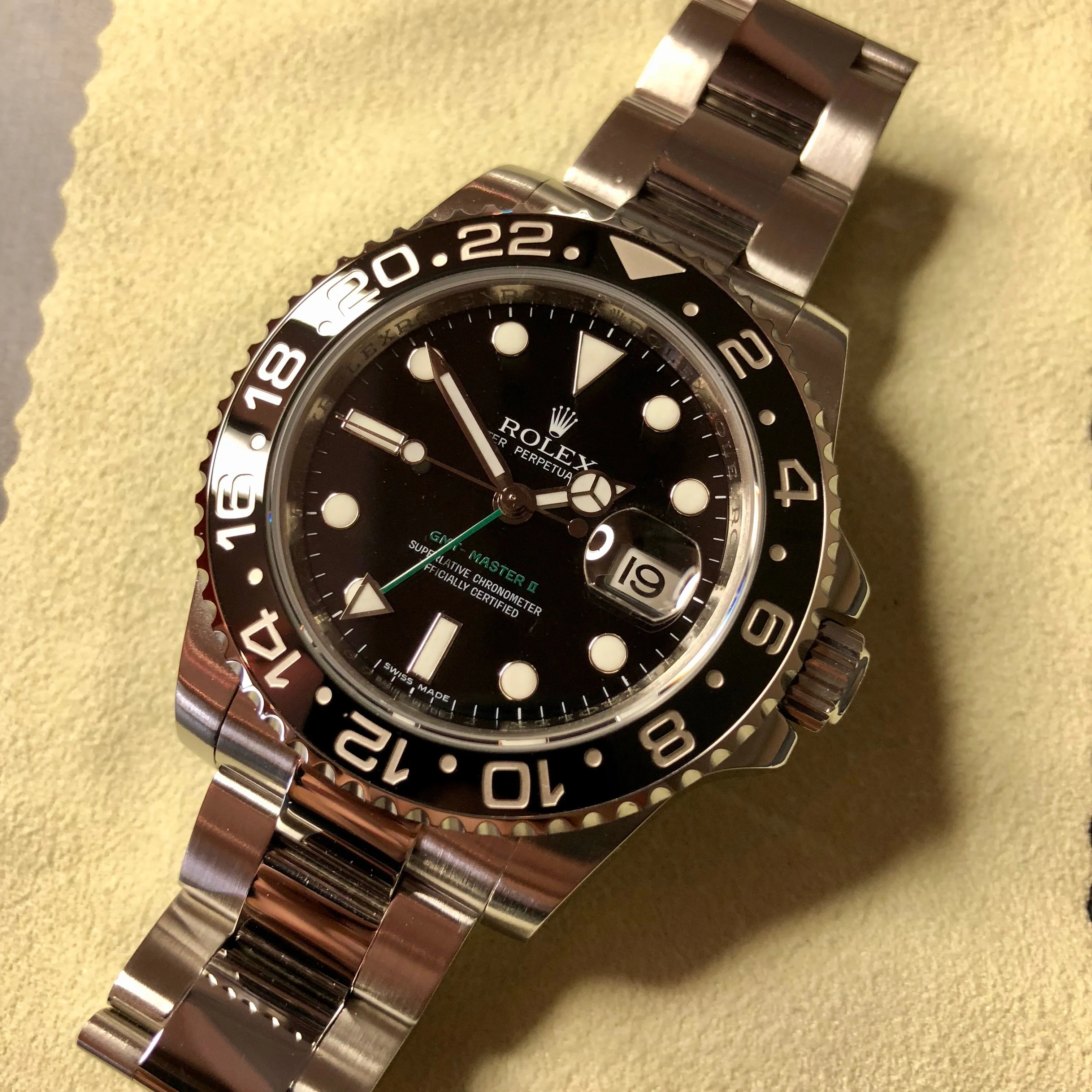 2006 Rolex GMT Master II 116710 Ceramic Steel Automatic Z Series Wristwatch