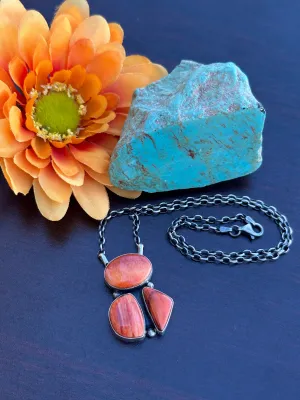 3 Stone Spiny Fixed Pendant Necklace