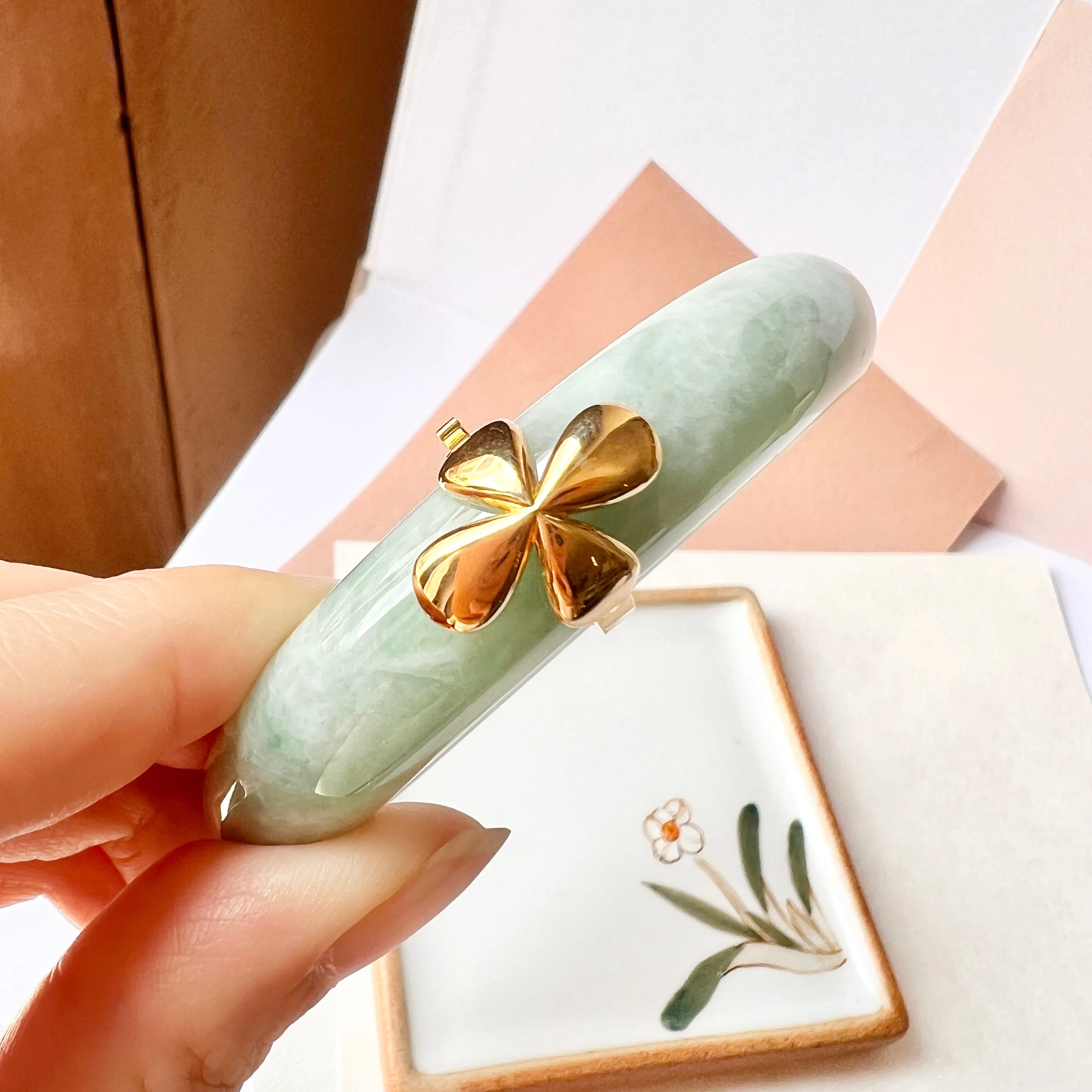 56.3mm A-Grade Natural Light Green Jadeite Modern Round Bangle with V.Petals Embellishment No.151976