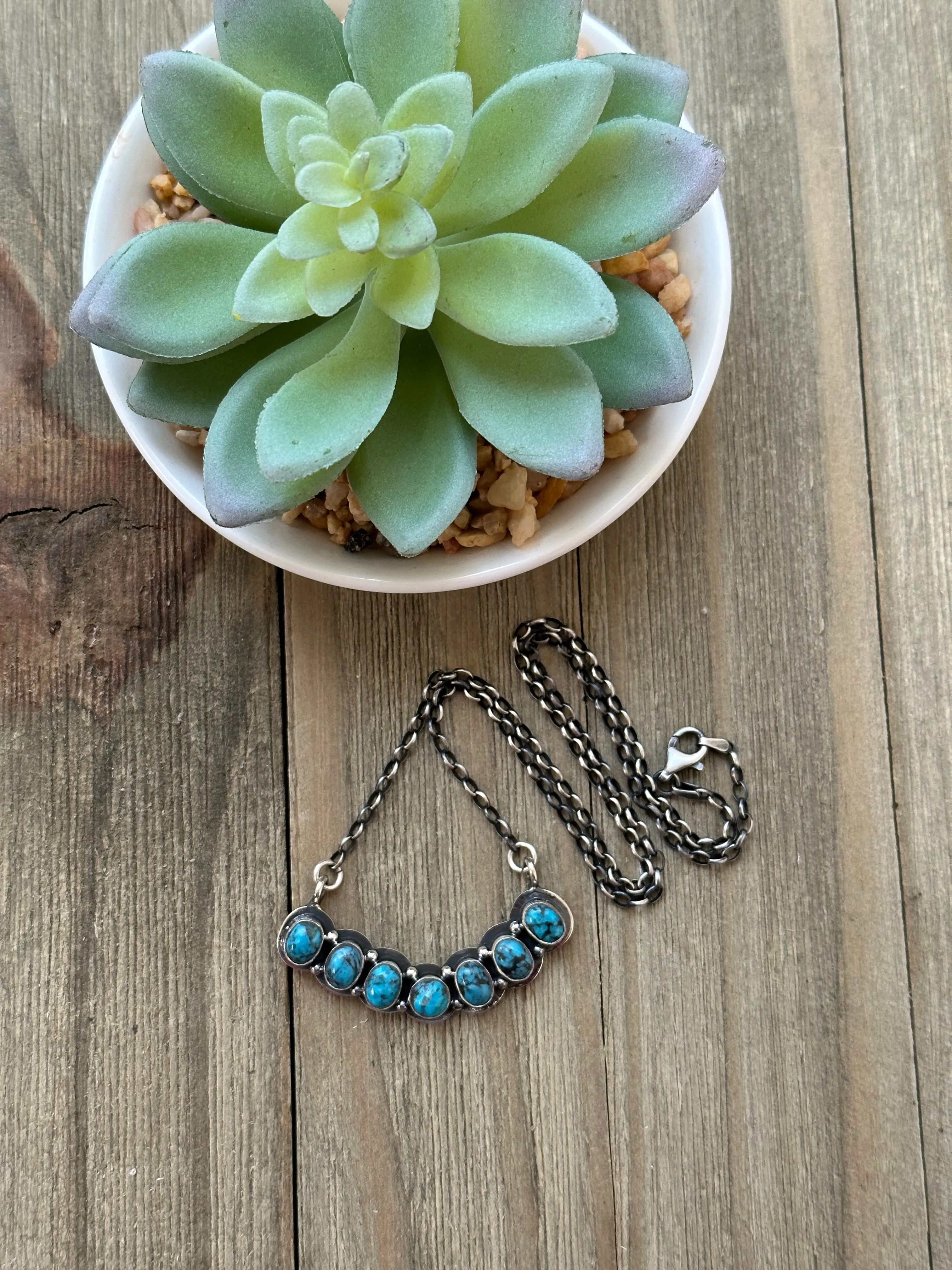 7 Stone Fixed Pendent Necklace