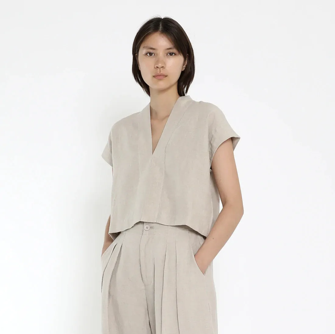 7115 by Szeki V-Neck Oatmeal Linen Panel Top