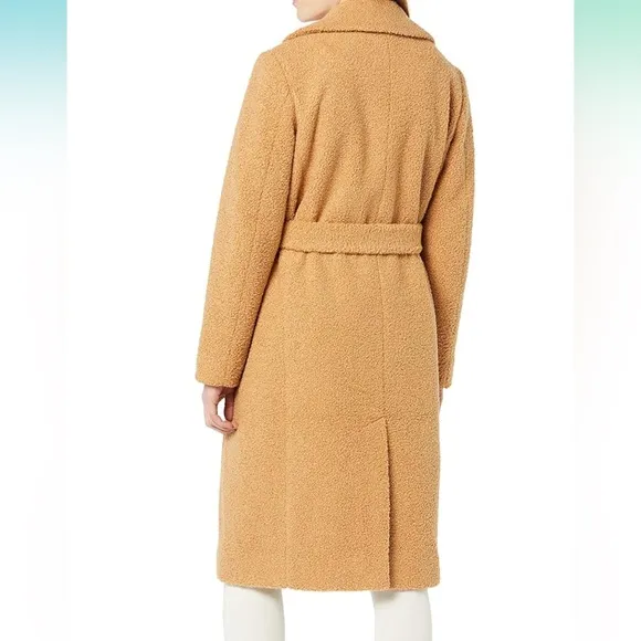 Amazon Essentials Women's Relaxed-Fit Recycled Polyester Sherpa Long Coat