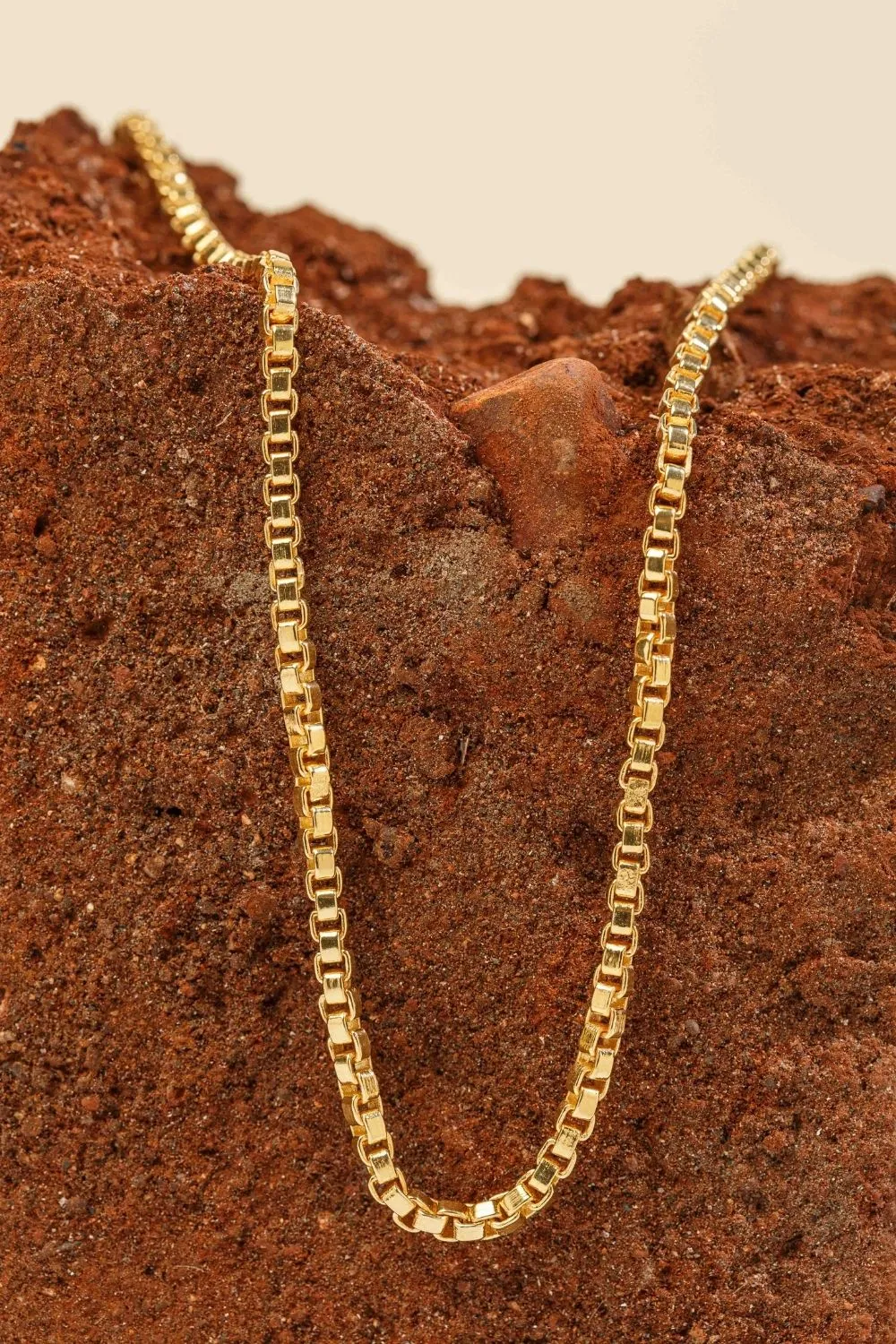 Amour Boxy Chain