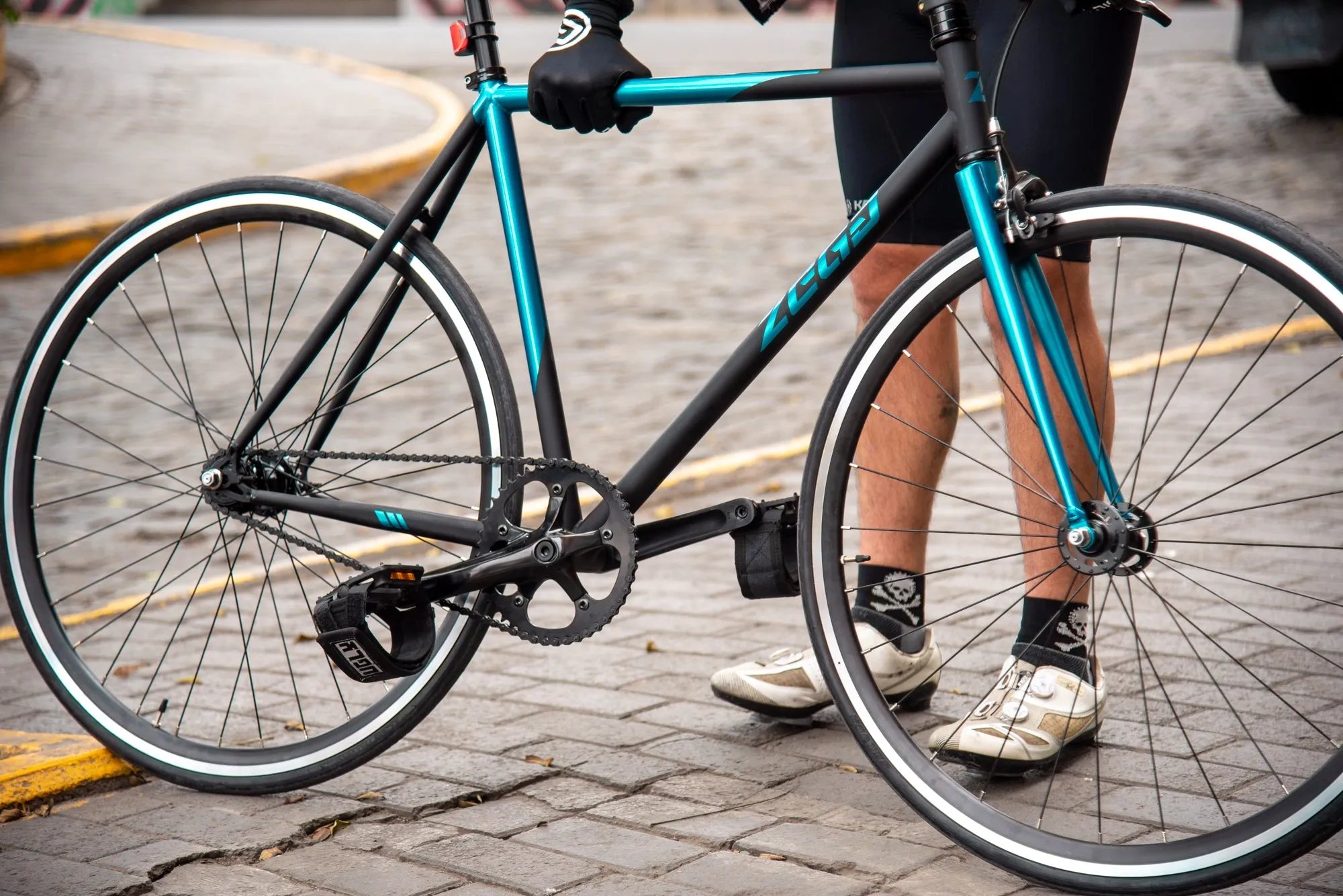 Bicicleta - Zega Fija 2Tone Cromoesmeralda / Grafito
