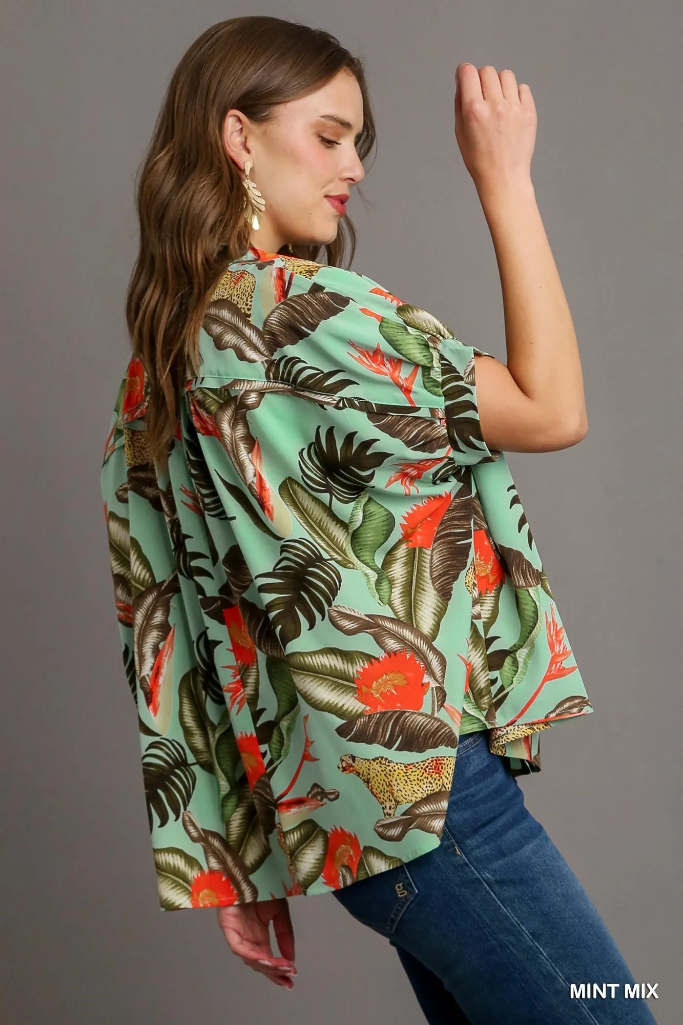 Blakely Oversized Tropical Cheetah Print Button Down Boxy Cut Collared Shirt In Mint