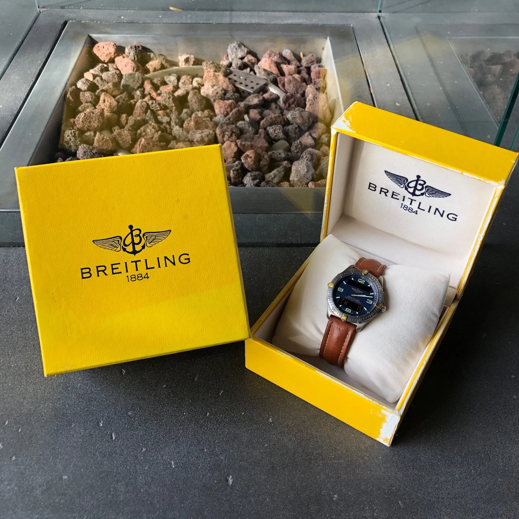 Breitling F65062 Aerospace Repetition Minutes Blue Titanium Gold Quartz Leather 40mm Wristwatch