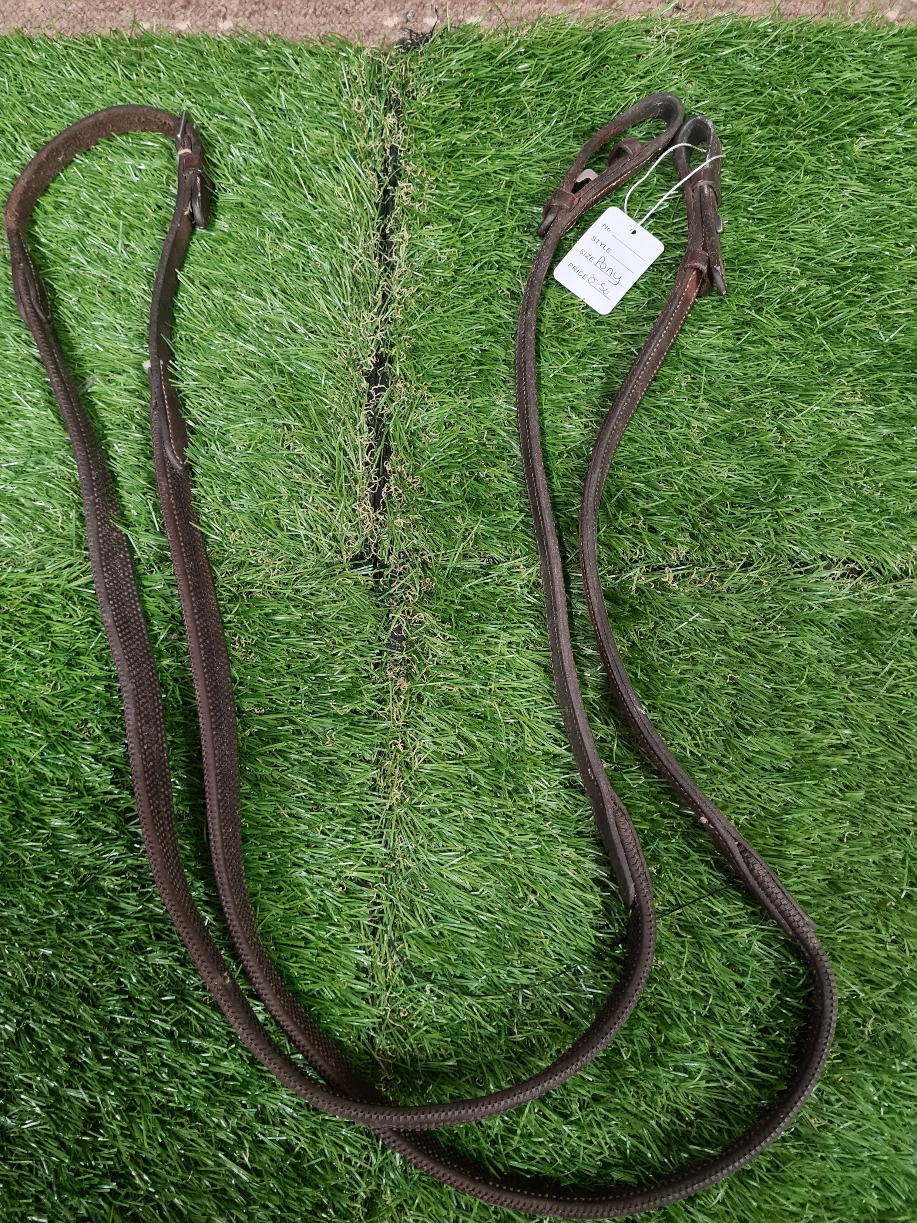 Brown rubber grip reins, leather ends, size pony FREE POSTAGE 🟢