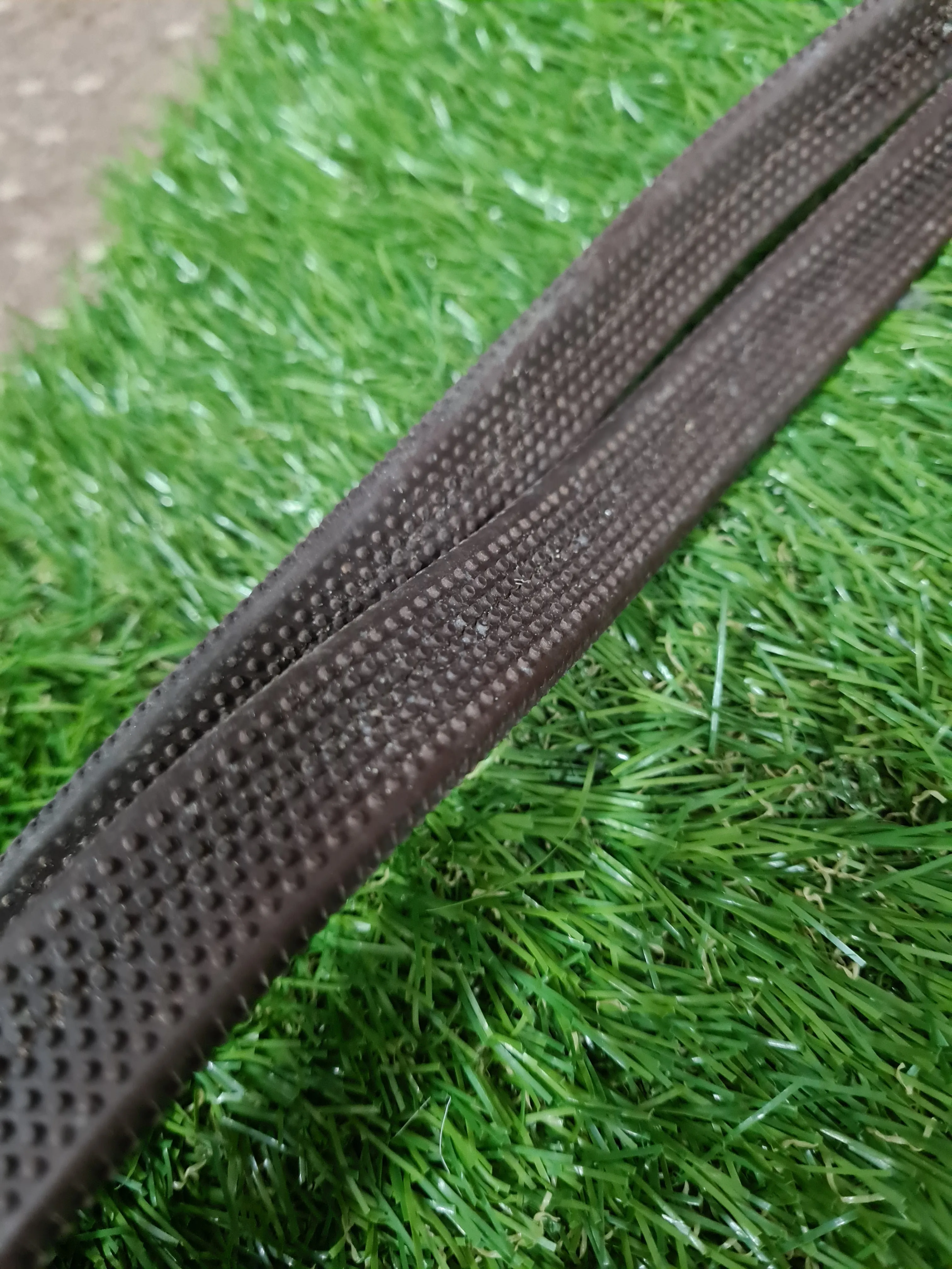 Brown rubber grip reins, leather ends, size pony FREE POSTAGE 🟢