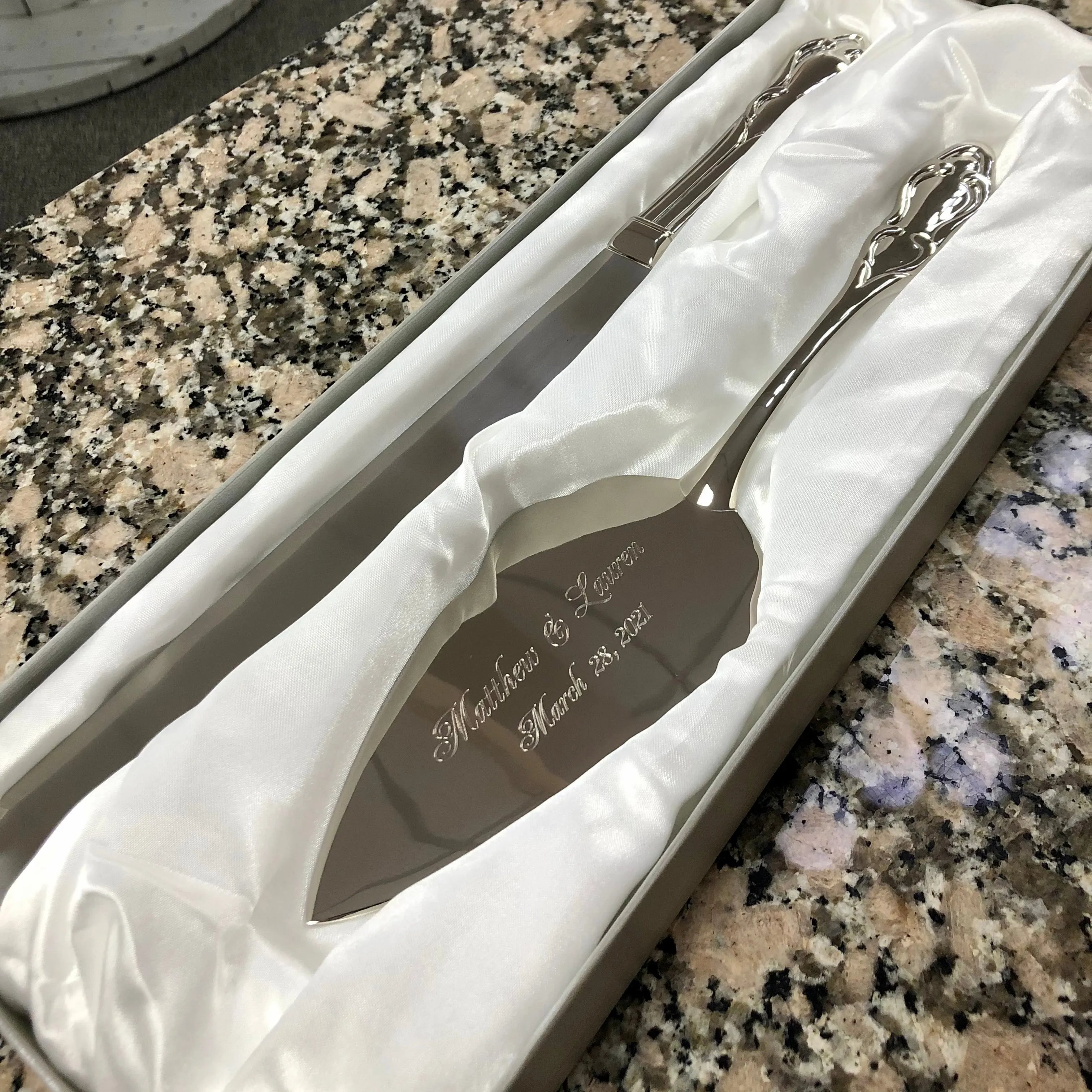 Cake Server Set - Modern
