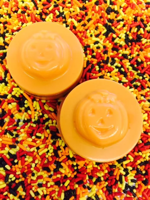 Chocolate Covered Oreo Jack-O-Lanterns