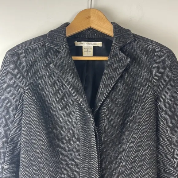 DIANE Von Furstenberg DvF Herringbone Tweed Jacket Georgica Grey Size 2