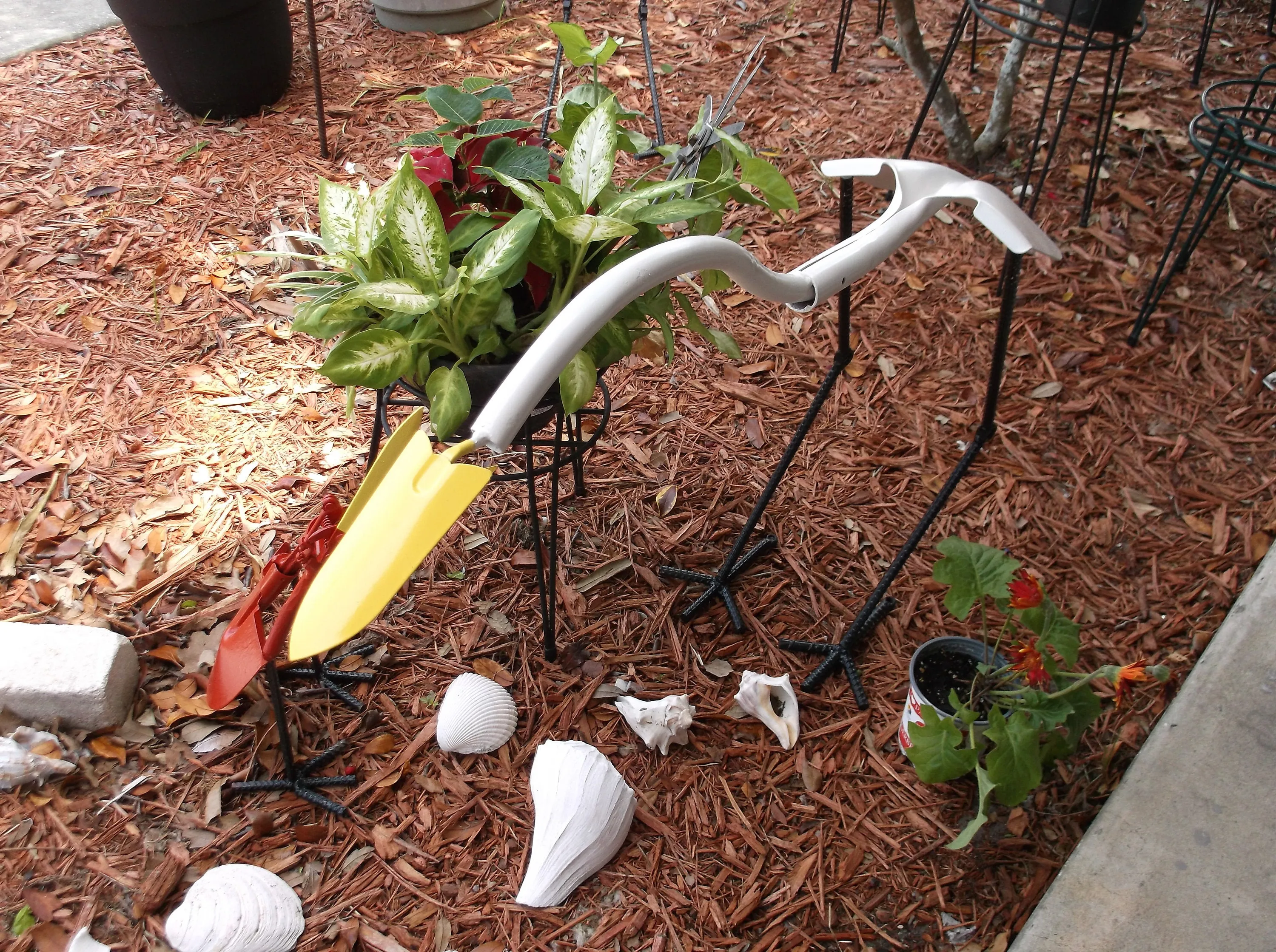 Egret, Metal Egret Shovel Bird, Metal Yard Art, Metal Decor
