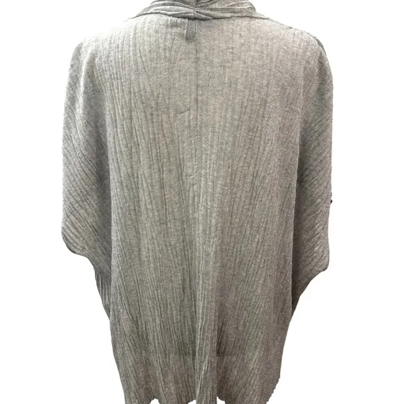 Eileen Fisher short cardigan in silver. Size L. EUC