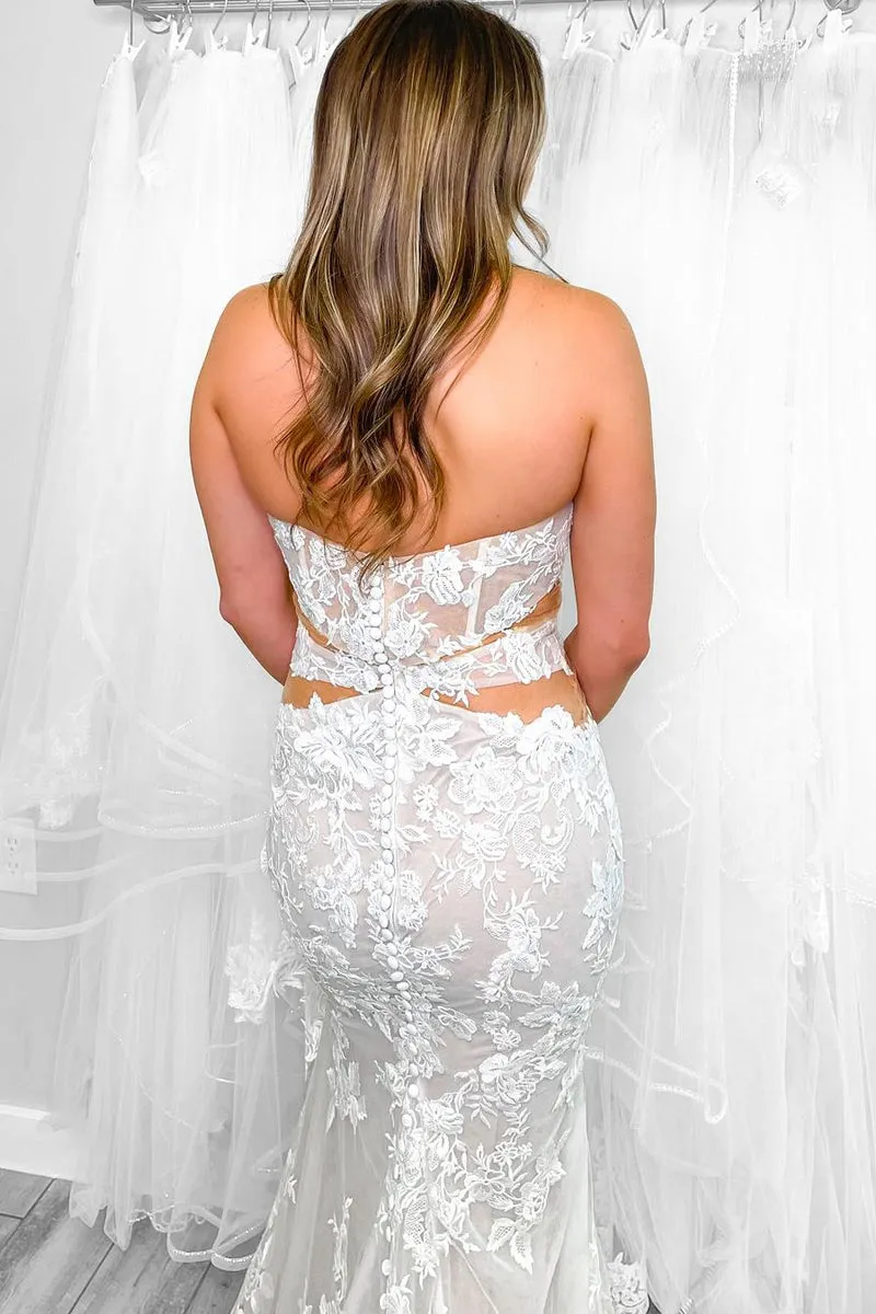 Elegant Mermaid Strapless Lace Appliques Wedding Dresses