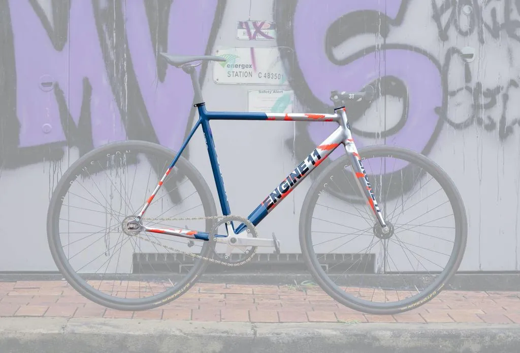 Engine11 (2019) Vortex Red - Medium