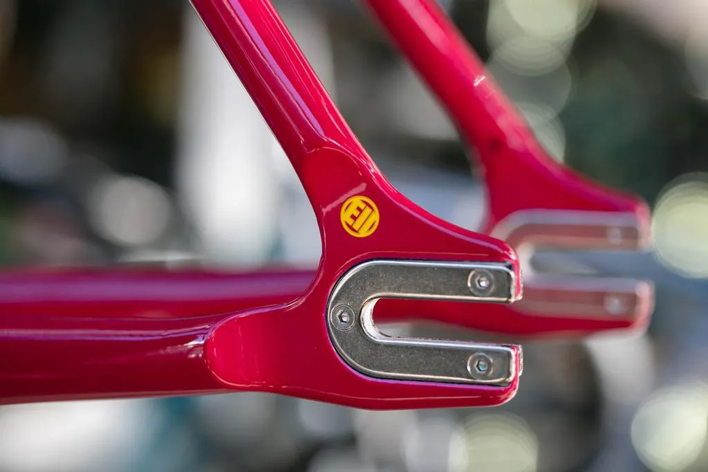 Engine11 CritD Track Frameset - Fusha - Small