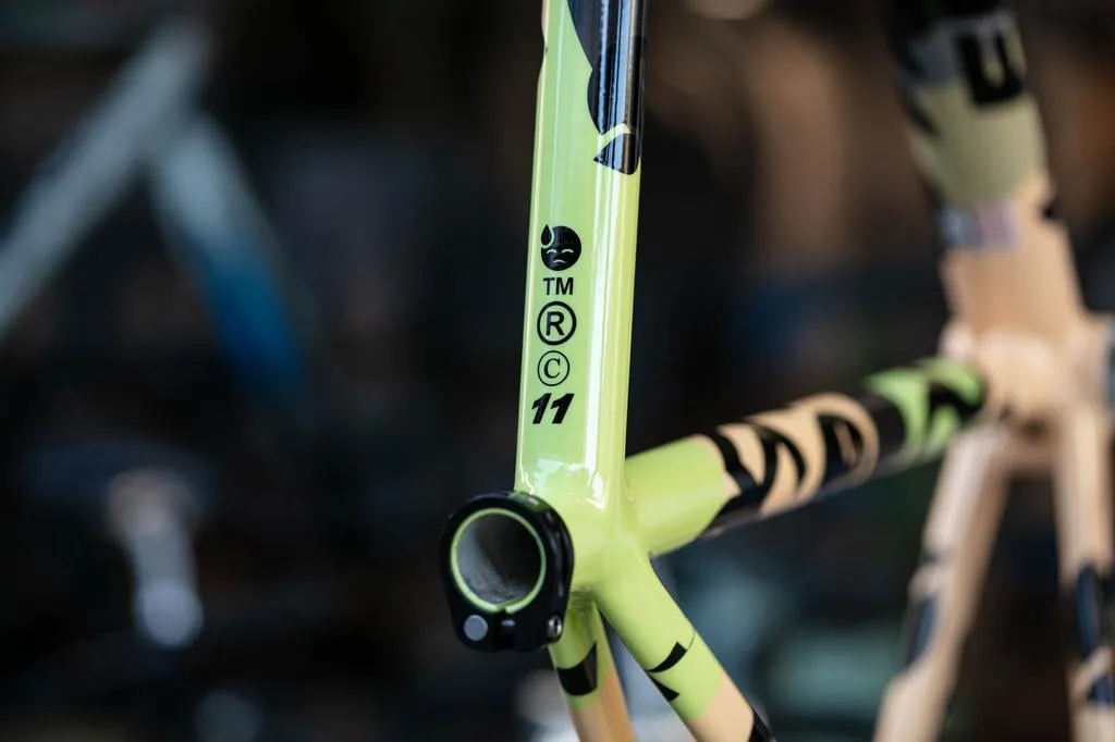 Engine11 CritD Track Frameset - God & Famous - Medium
