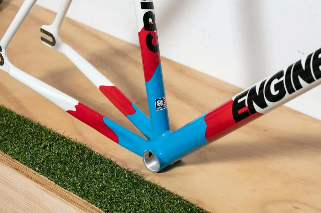 Engine11 CritD Track Frameset - Red/White/Blue - Large