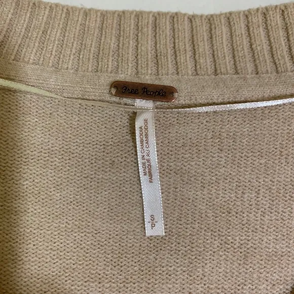Free People 'Orion' beige V neck boxy fit tunic sweater