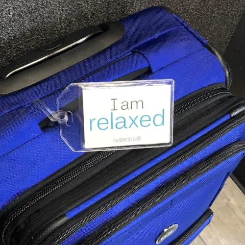 I am a great mo'™   I am relaxed™ luggage tag