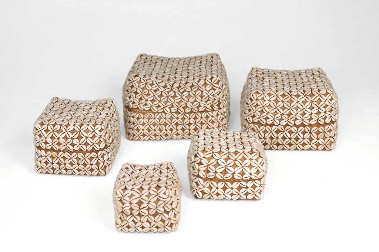 Indonesian Beaded Boxes XL- /Shell