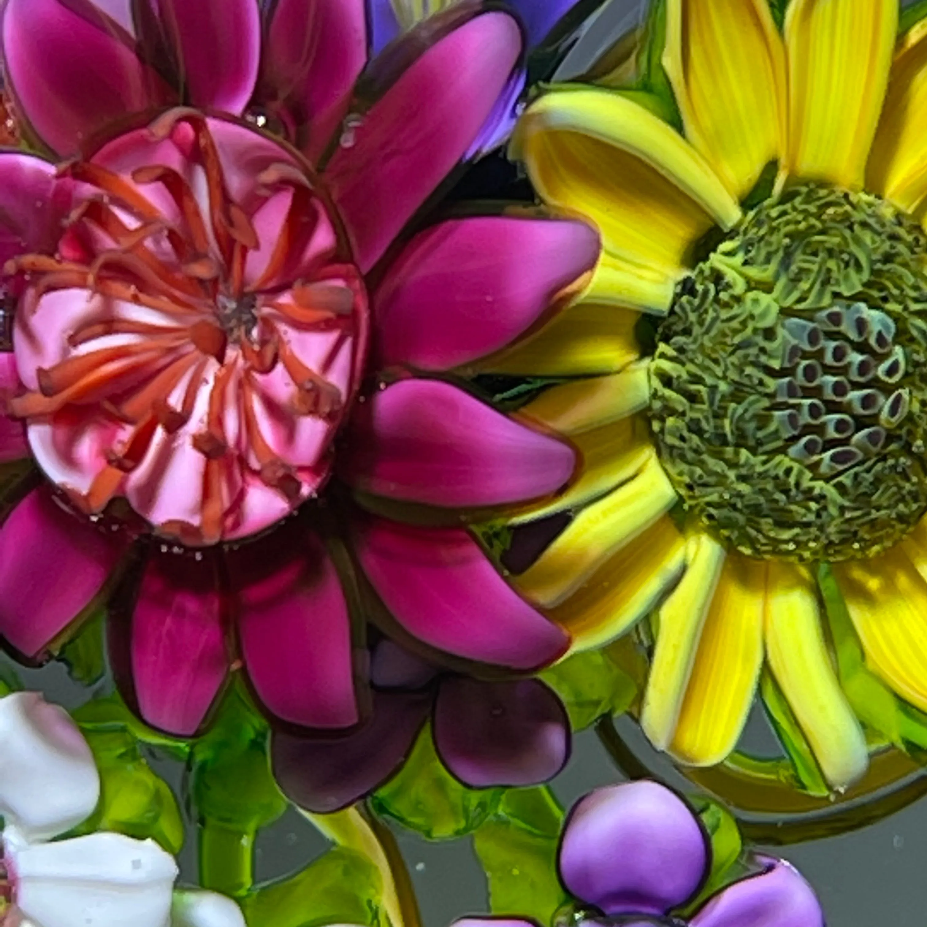 Ken Rosenfeld 2020 Flamework Medium Flower Bouquet