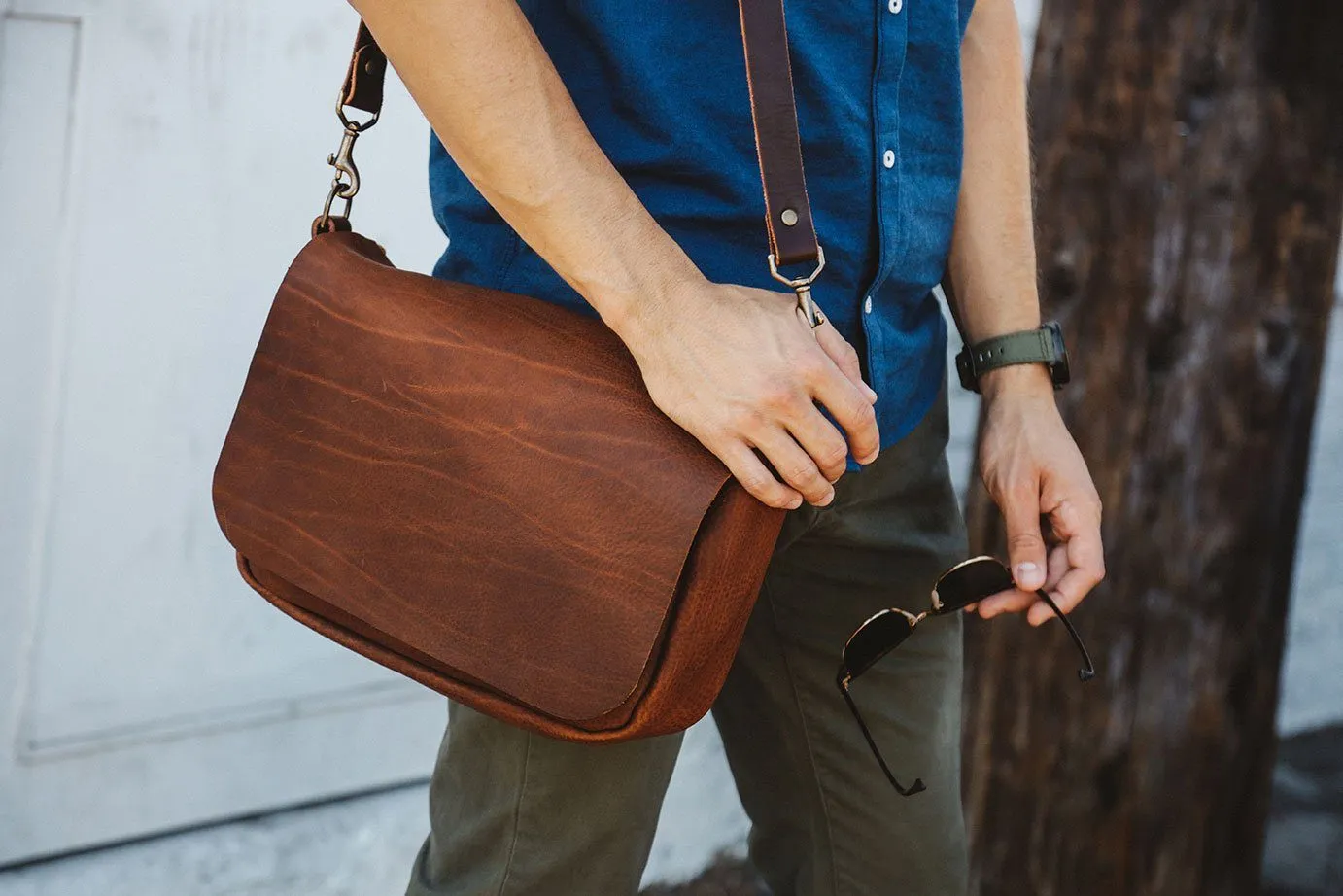 KINDLE LEATHER SATCHEL - SADDLE