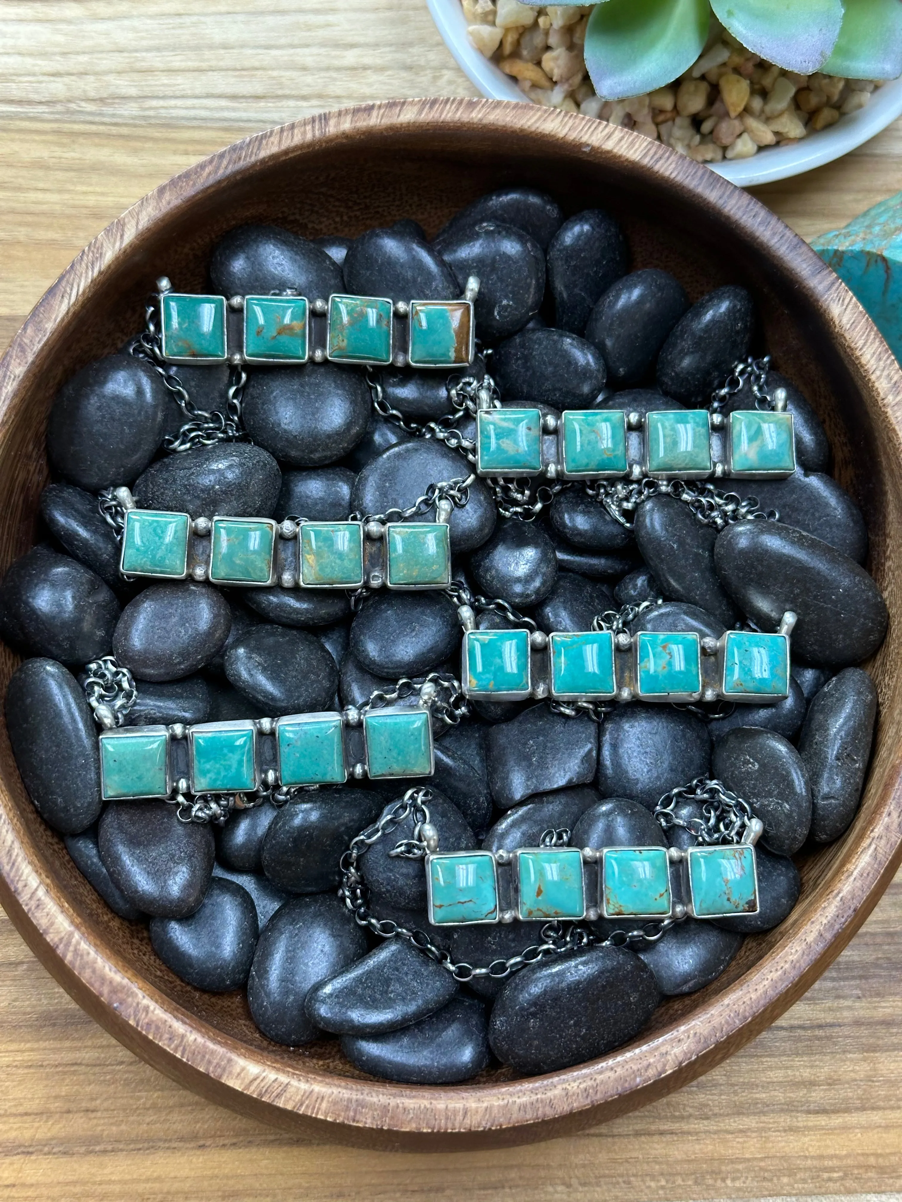 Kingman 4 Stone Bar Necklace