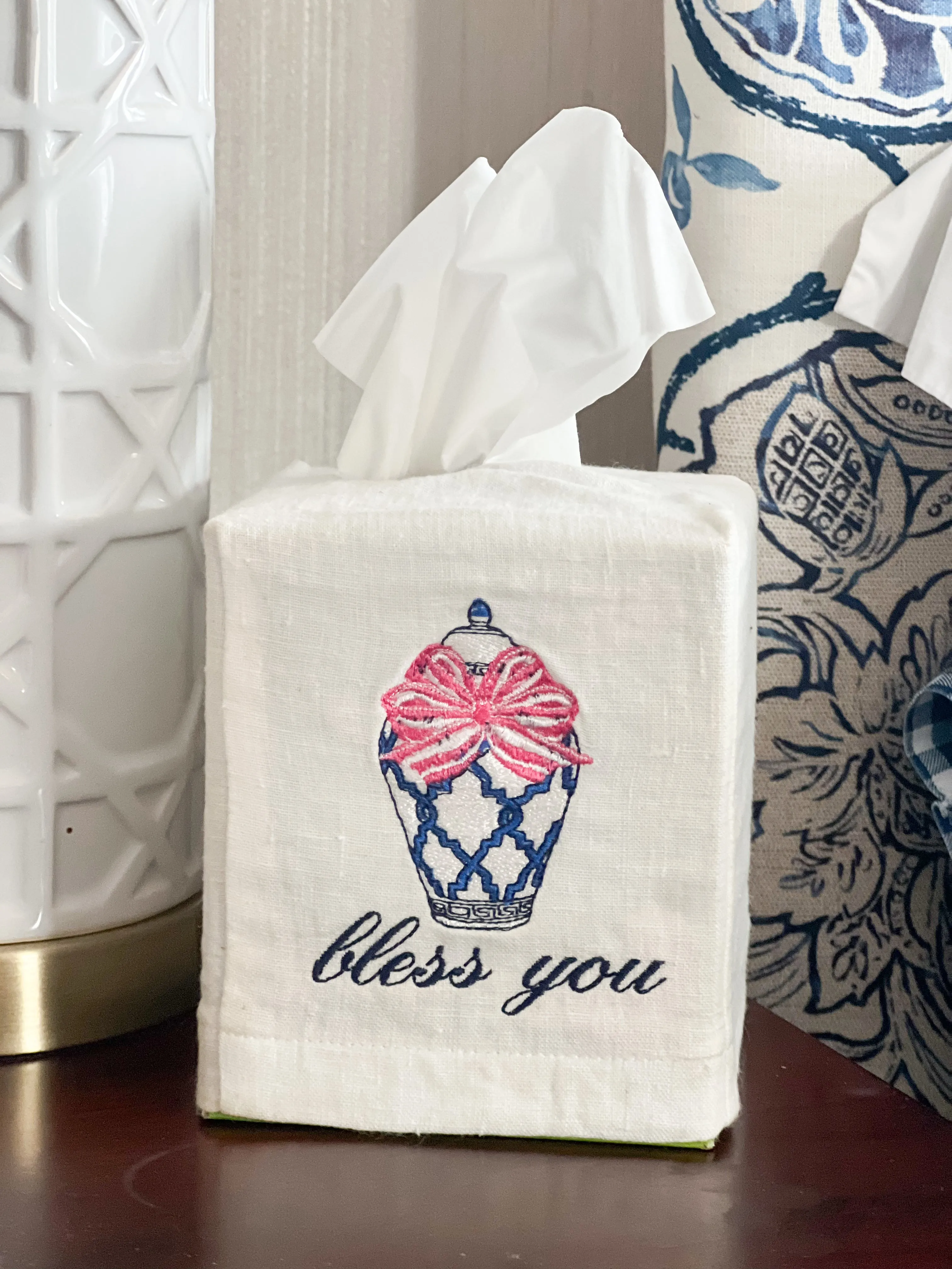 LINEN TISSUE BOX COVER
