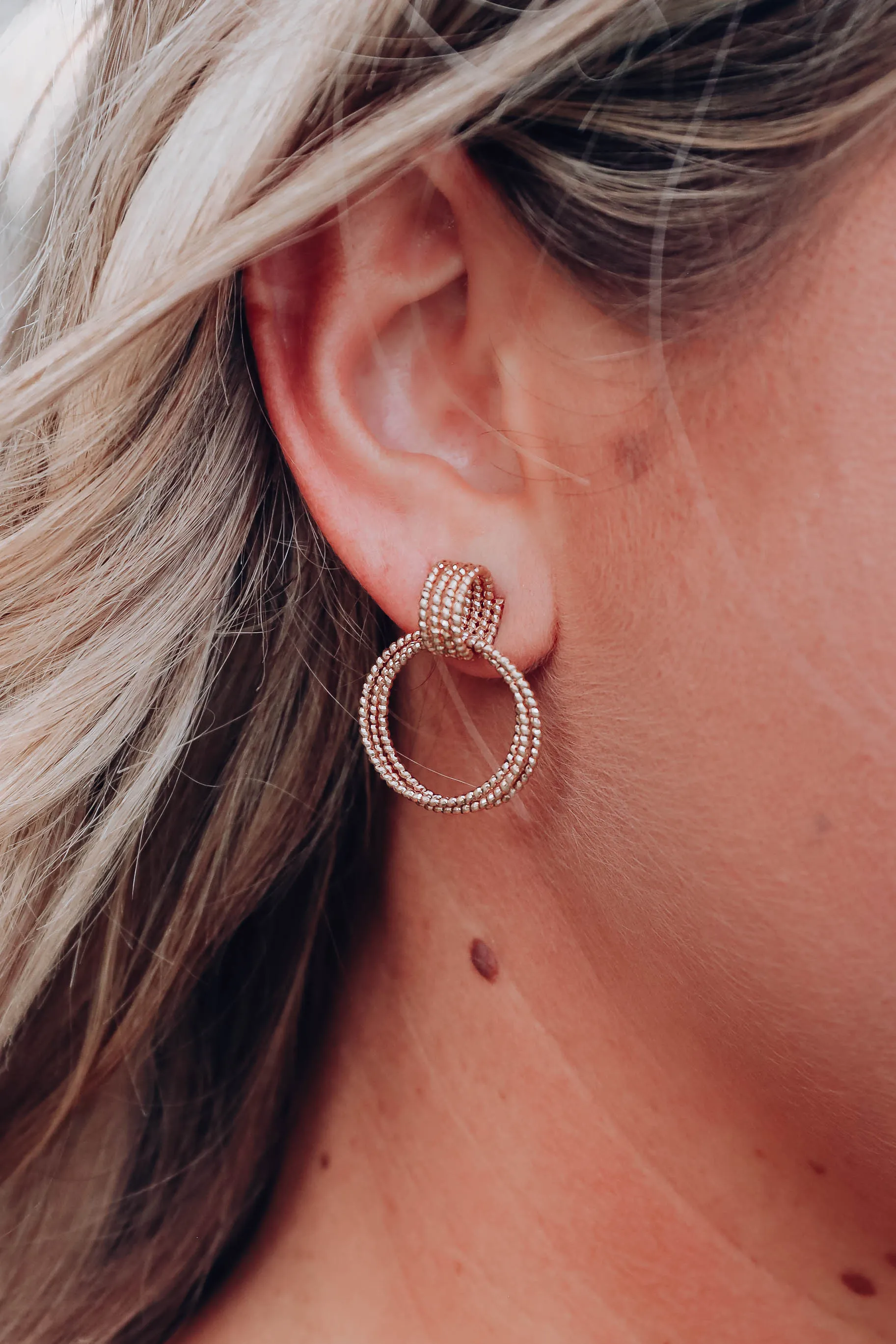 Linked Rings Dangle Earrings - Gold