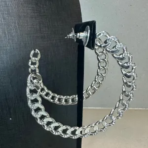 LINKED UP EARRINGS