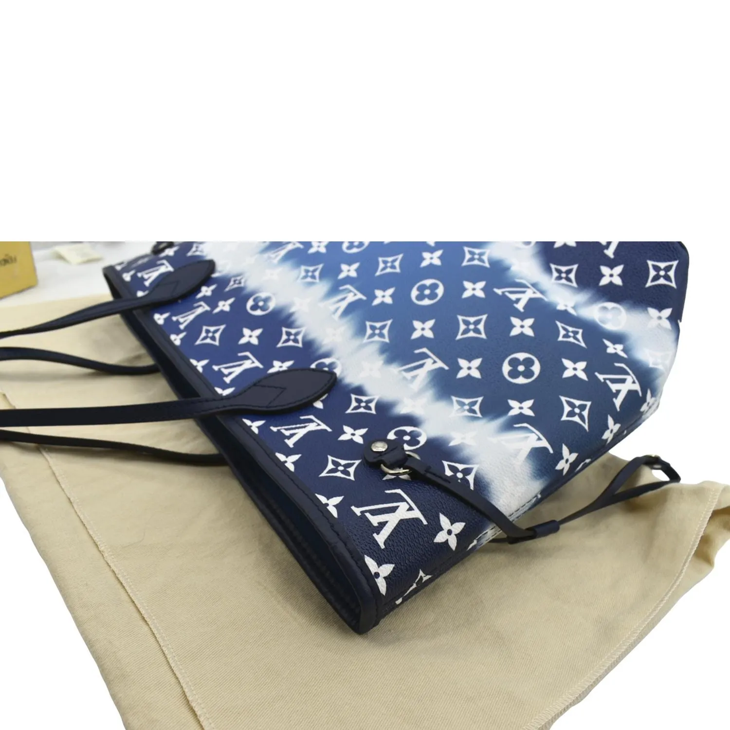 LOUIS VUITTON Neverfull LV Escale MM Monogram Shoulder Bag Blue