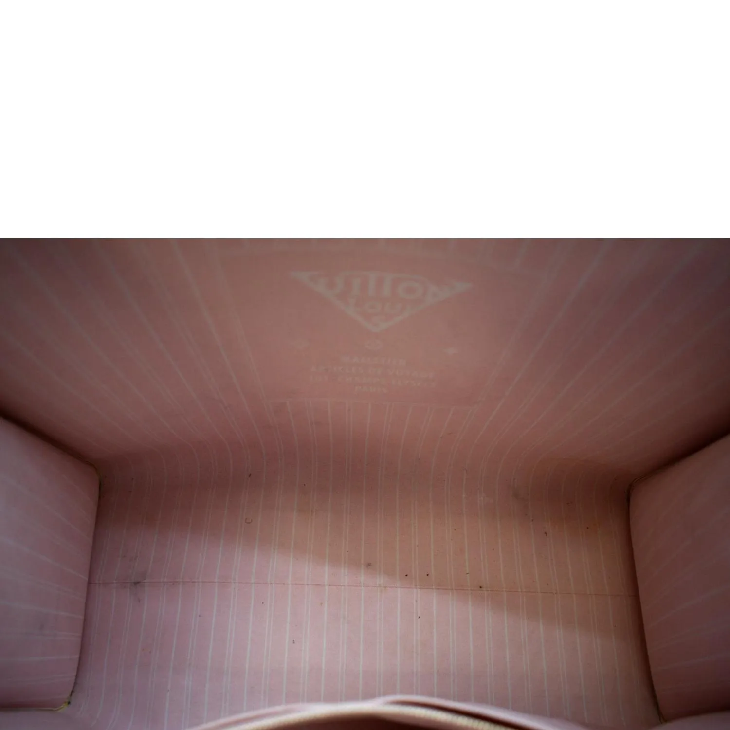LOUIS VUITTON Pool Onthego GM Monogram Shoulder Bag Pink  - New Year Deals