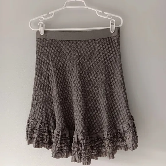 Max Studio Stretchy Grey Textured Pull-on Lined Sheer Skirt Ruffled Hem Medium