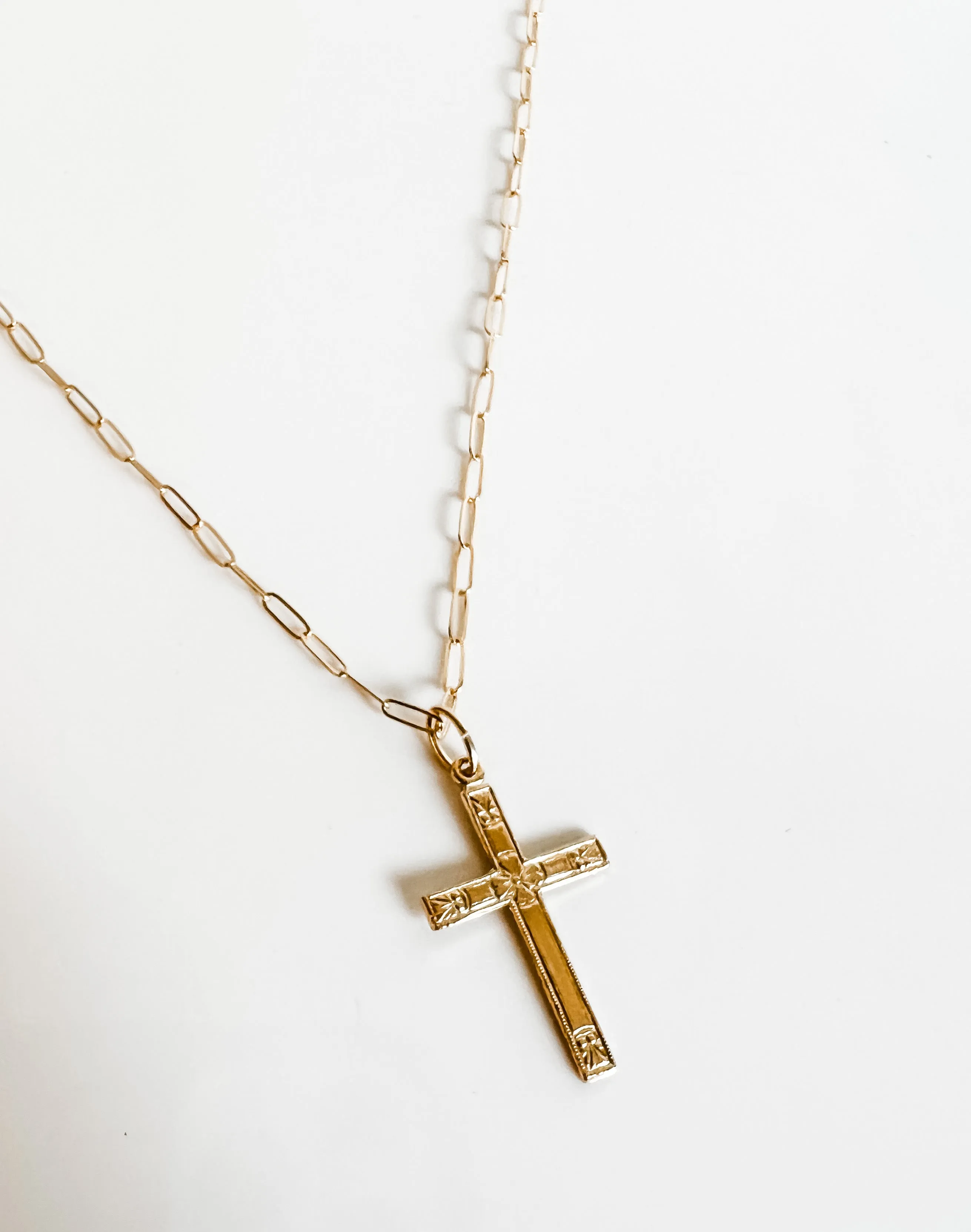 MEDIUM CROSS