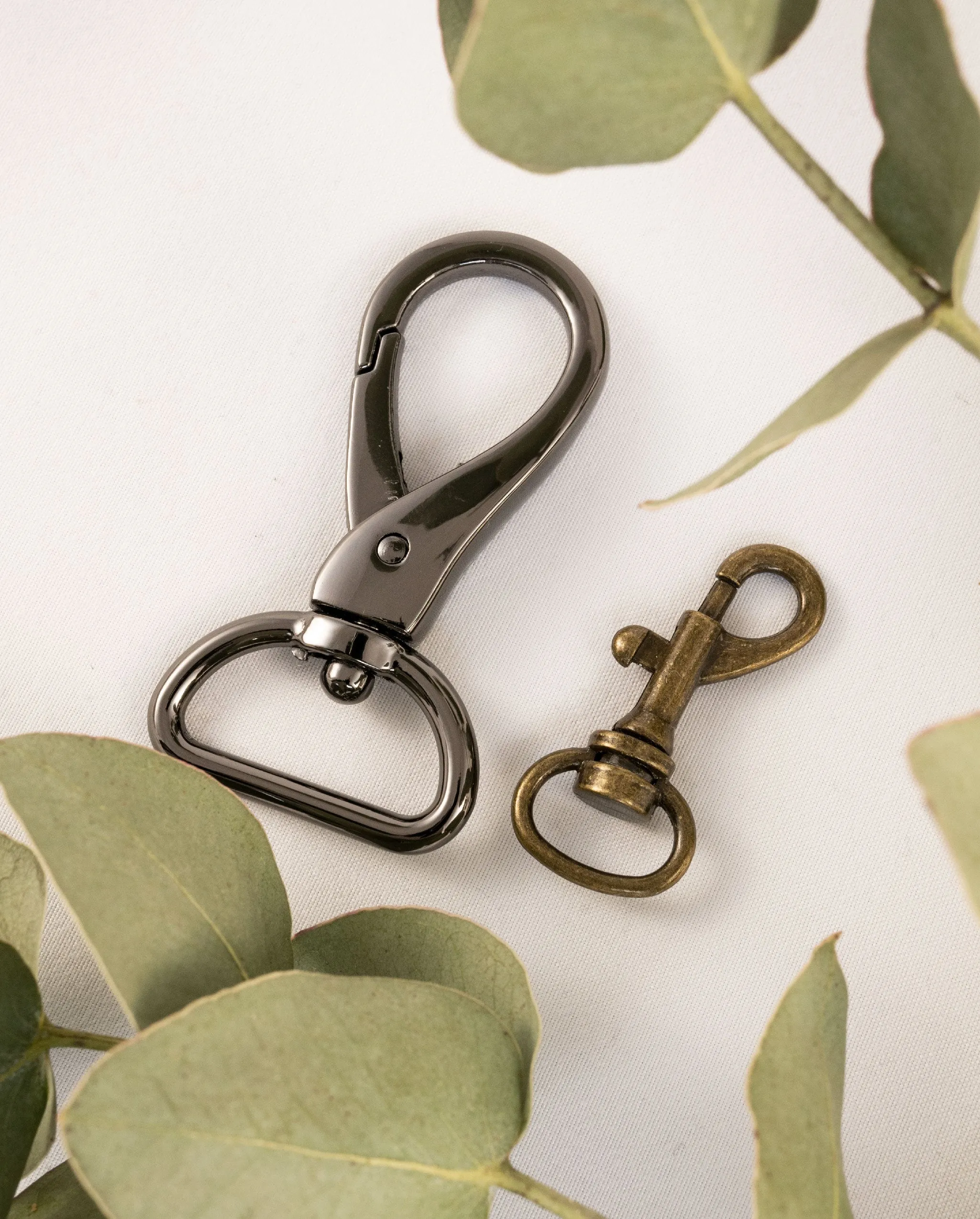 Metal clasps