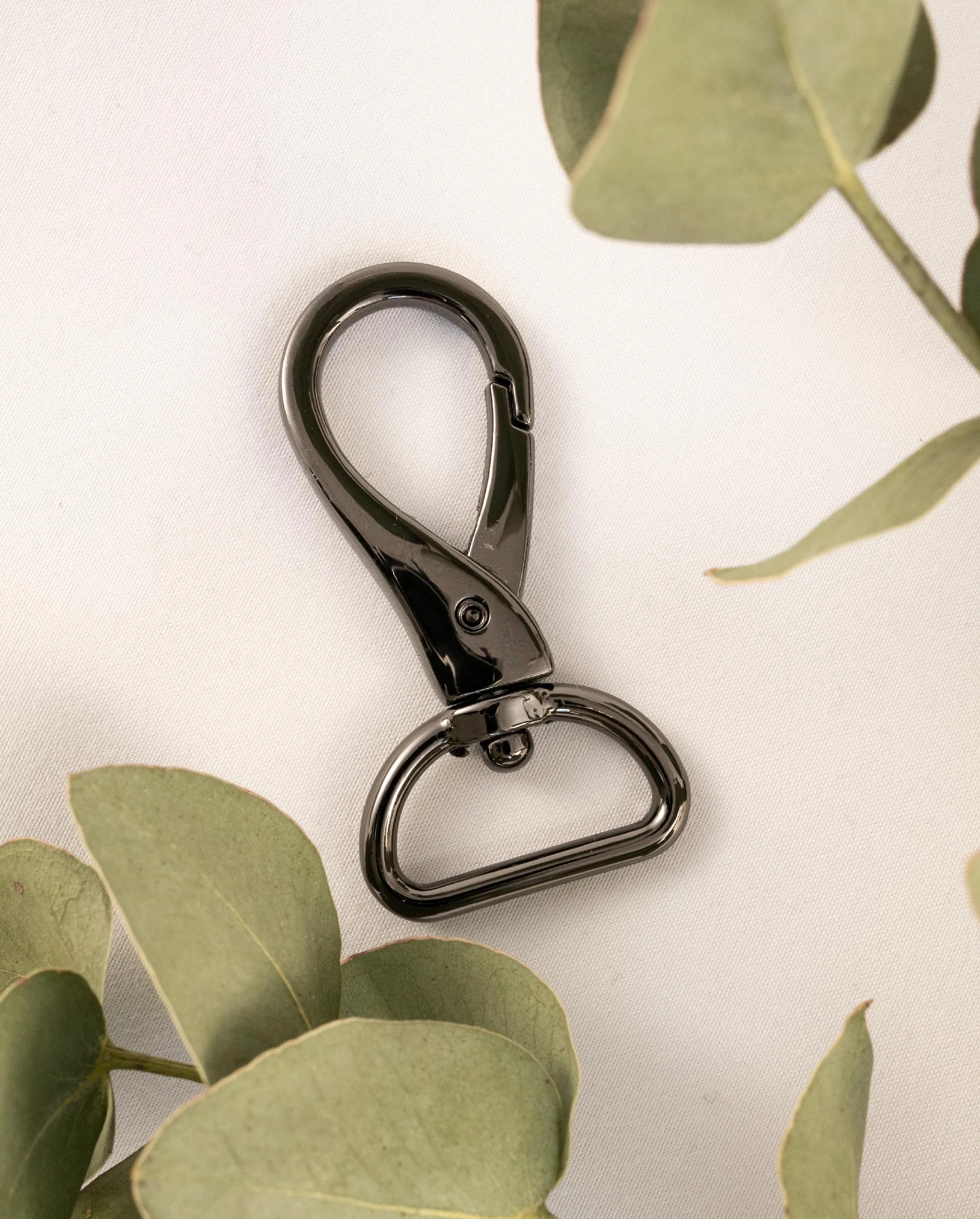 Metal clasps